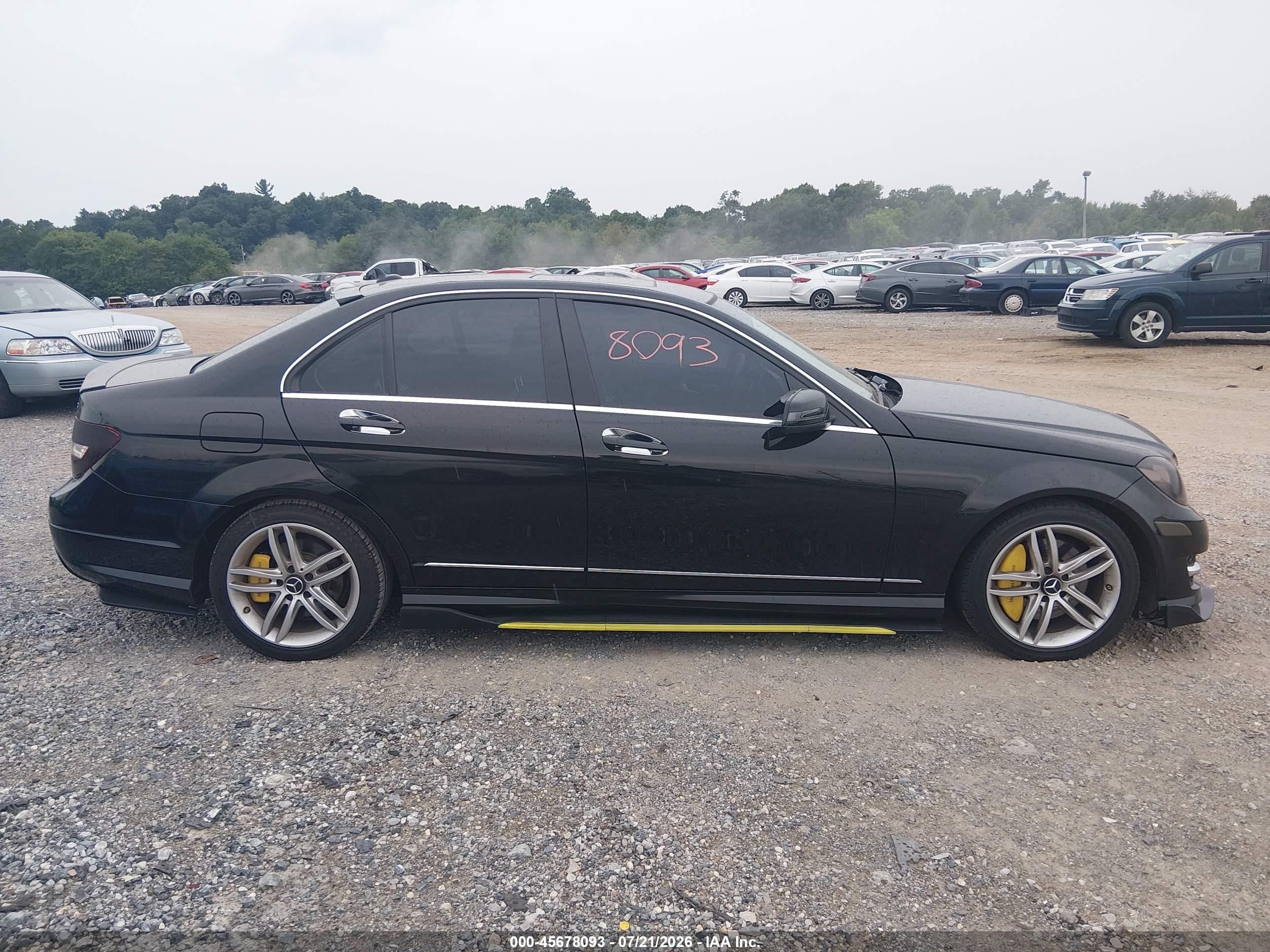 2014 Mercedes-benz C 300 Sport 4matic Черный vin: WDDGF8AB0ER325347