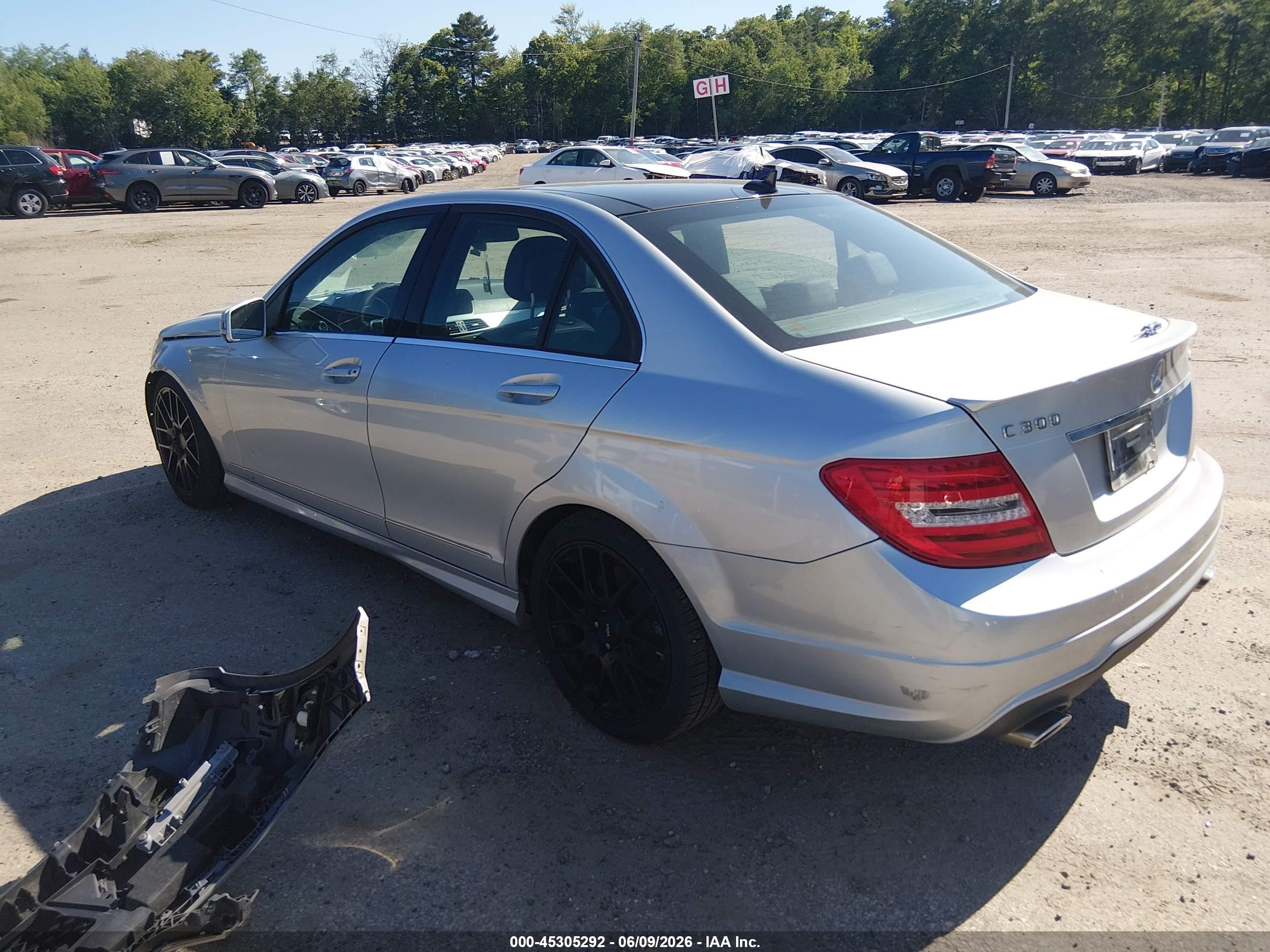 2013 Mercedes-benz C 300 Sport 4matic Gray vin: WDDGF8AB1DA762030