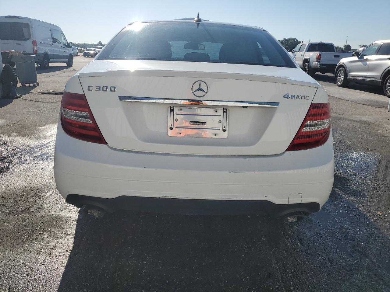 2013 Mercedes-benz C 300 4matic White vin: WDDGF8AB1DA814109 Damage: Rear Bumper, Heavy Scratch, 3 To 4 Inches