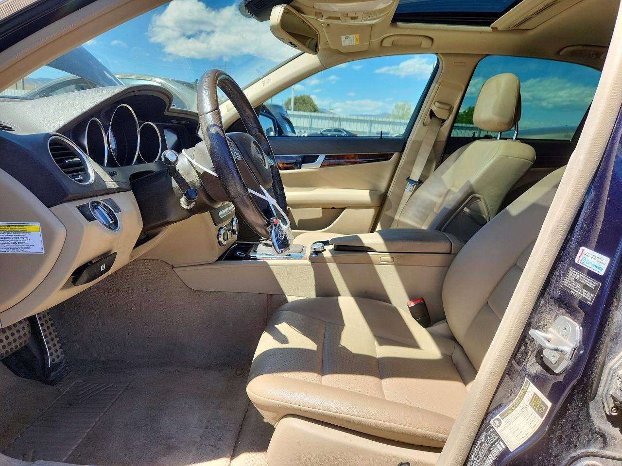 2013 Mercedes-benz C 300 4matic Blue vin: WDDGF8AB1DA818693