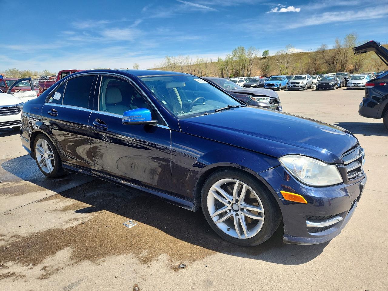 2013 Mercedes-benz C 300 4matic Blue vin: WDDGF8AB1DA818693