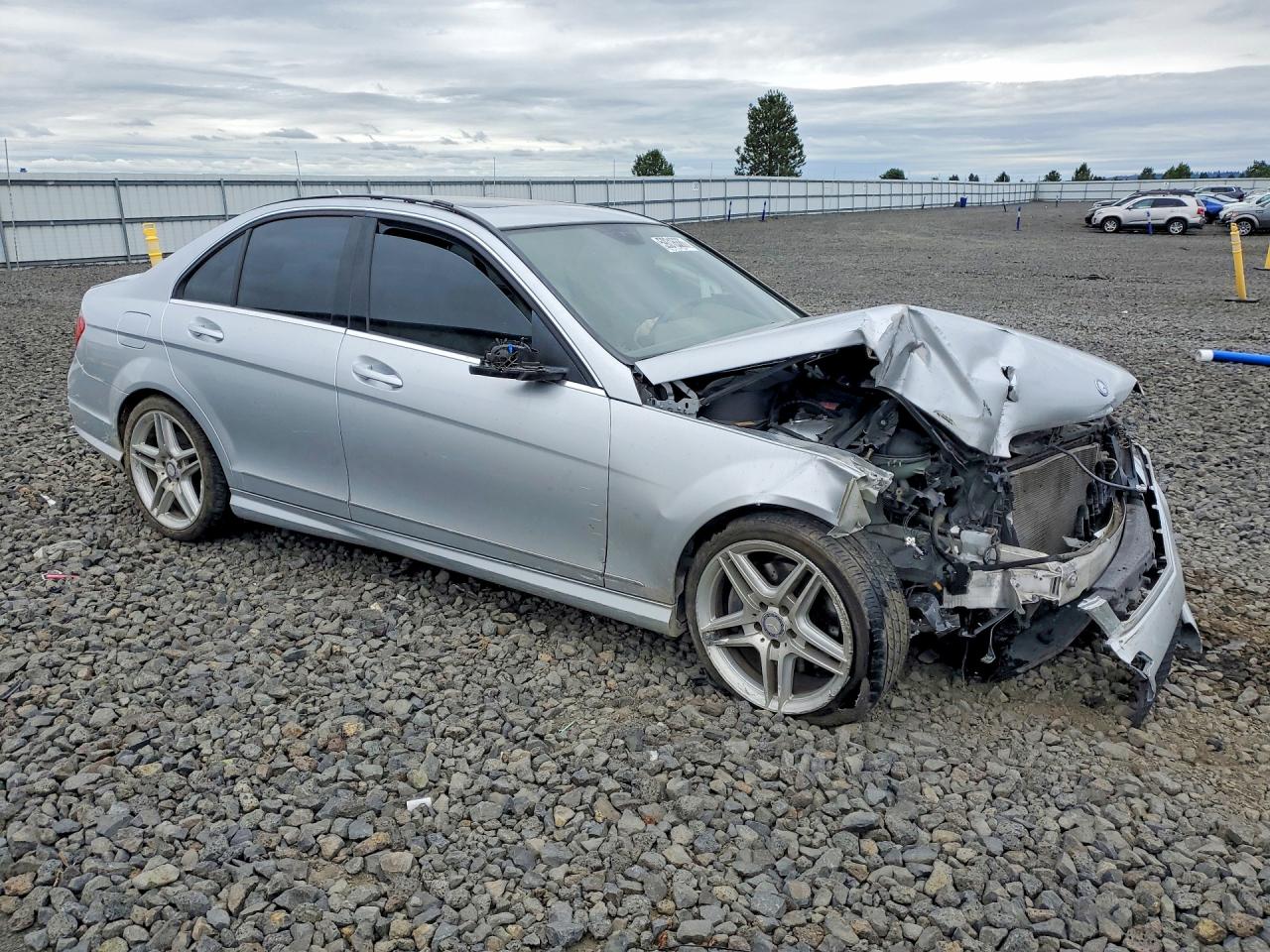 2013 Mercedes-benz C 300 4matic Silver vin: WDDGF8AB1DG081542