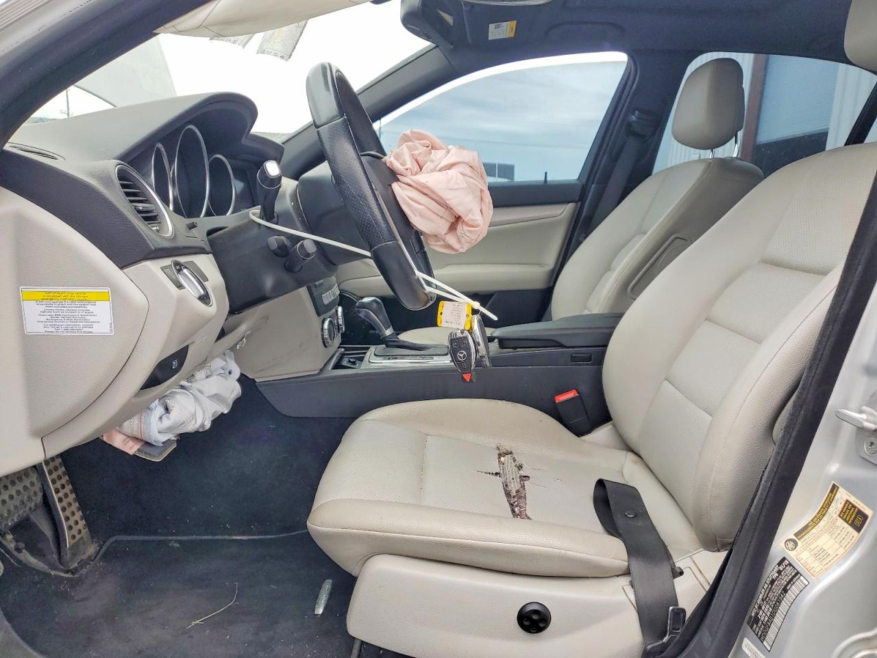 2013 Mercedes-benz C 300 4matic Silver vin: WDDGF8AB1DG081542