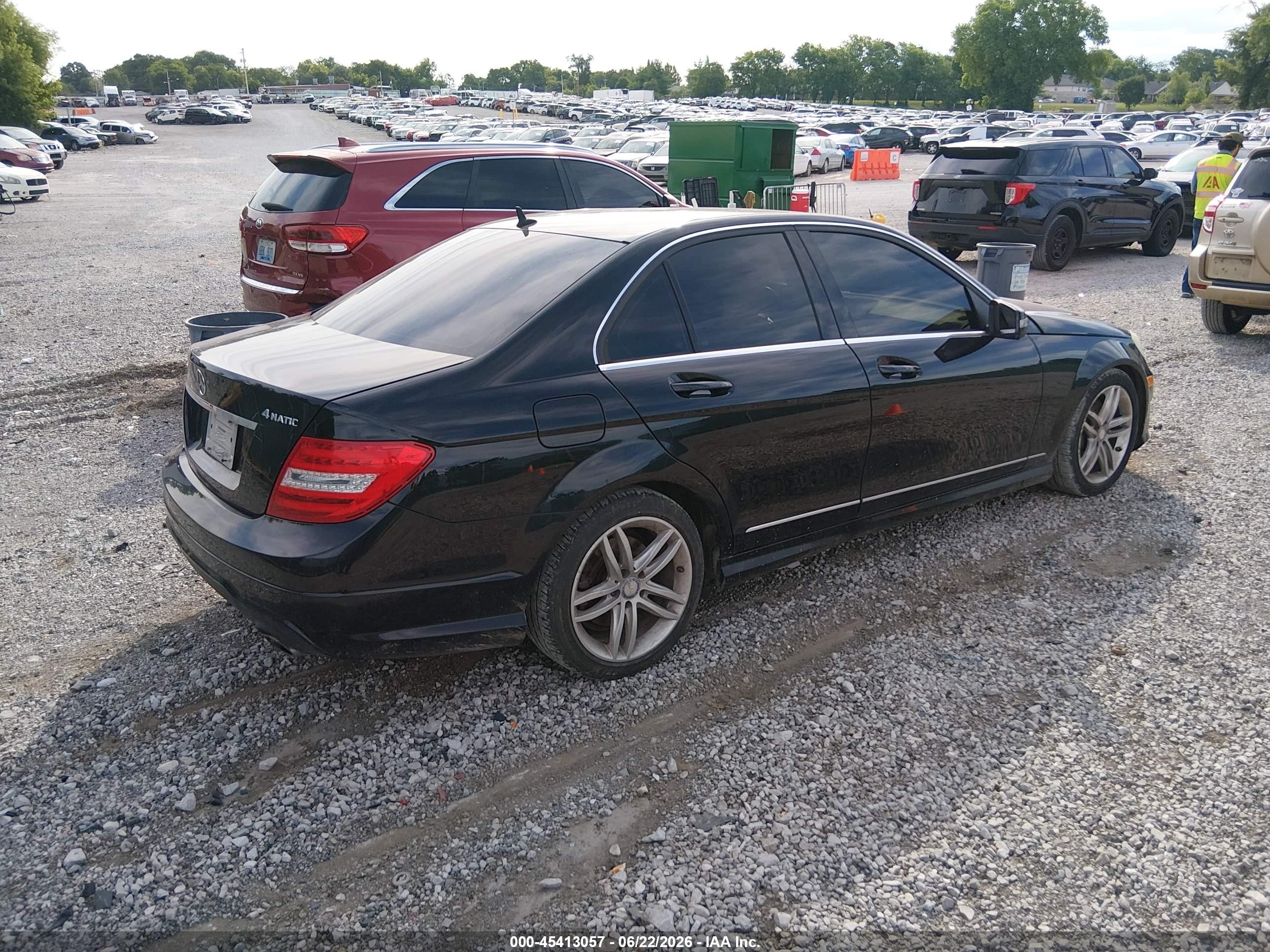 2013 Mercedes-benz C 300 Sport 4matic Black vin: WDDGF8AB1DG105693