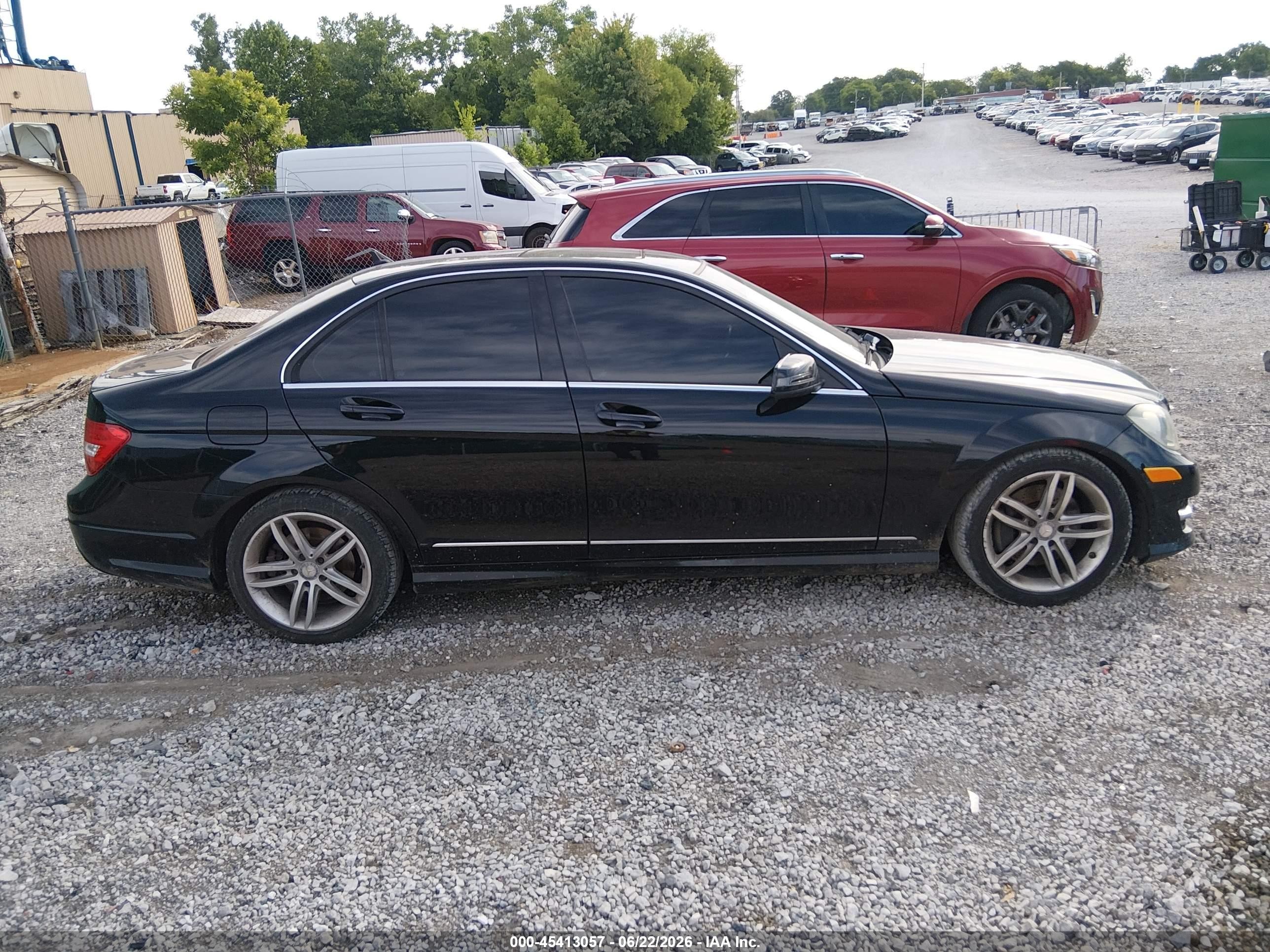 2013 Mercedes-benz C 300 Sport 4matic Black vin: WDDGF8AB1DG105693