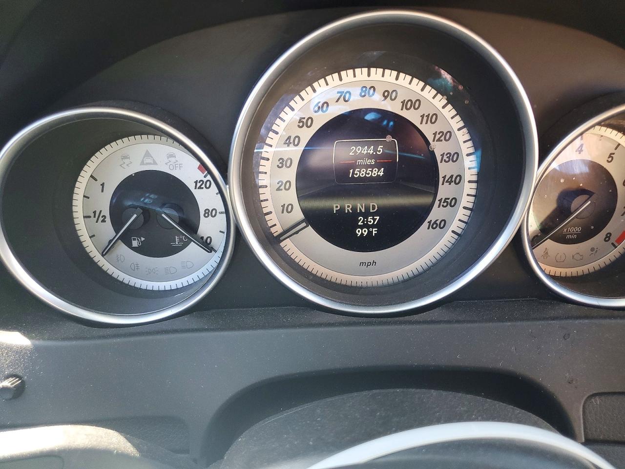 2013 Mercedes-benz C 300 4matic White vin: WDDGF8AB1DR246459