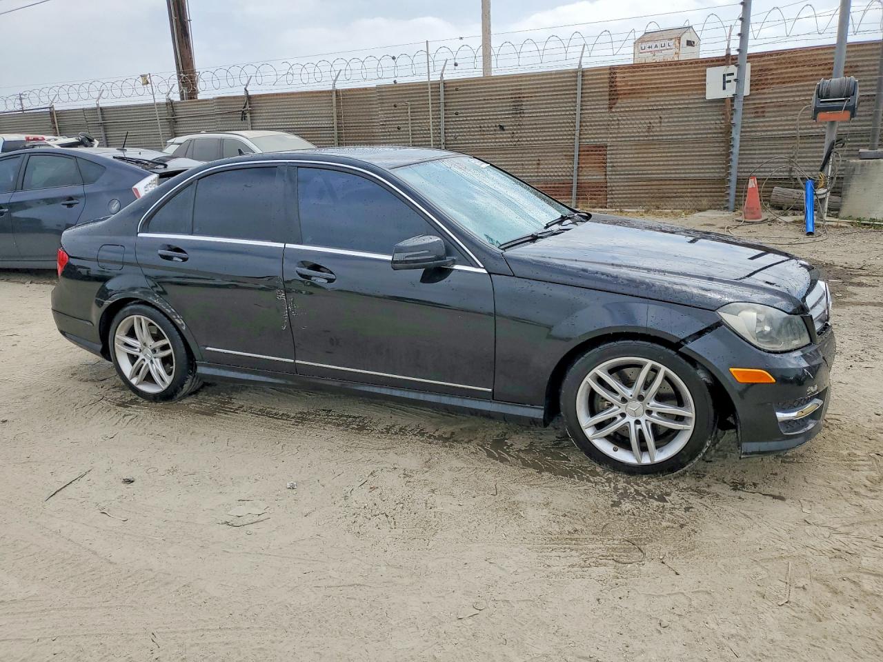 2013 Mercedes-benz C 300 4matic Black vin: WDDGF8AB1DR251774