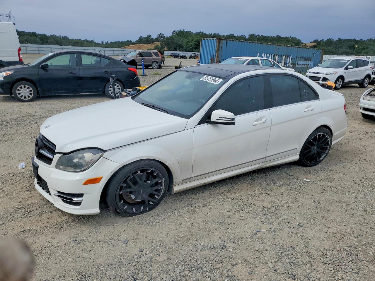 2013 Mercedes-benz C 300 4matic White vin: WDDGF8AB1DR267859