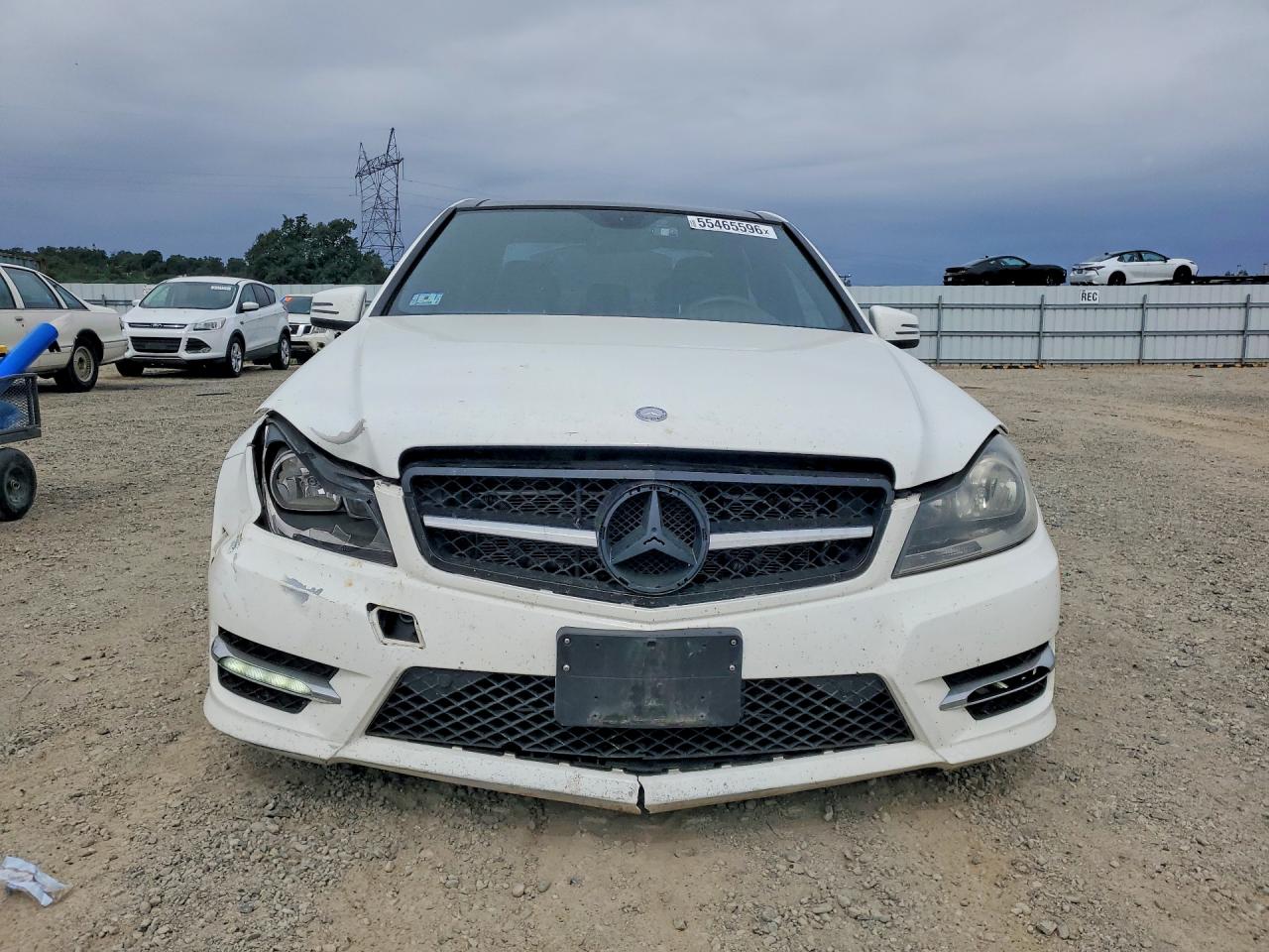 2013 Mercedes-benz C 300 4matic White vin: WDDGF8AB1DR267859