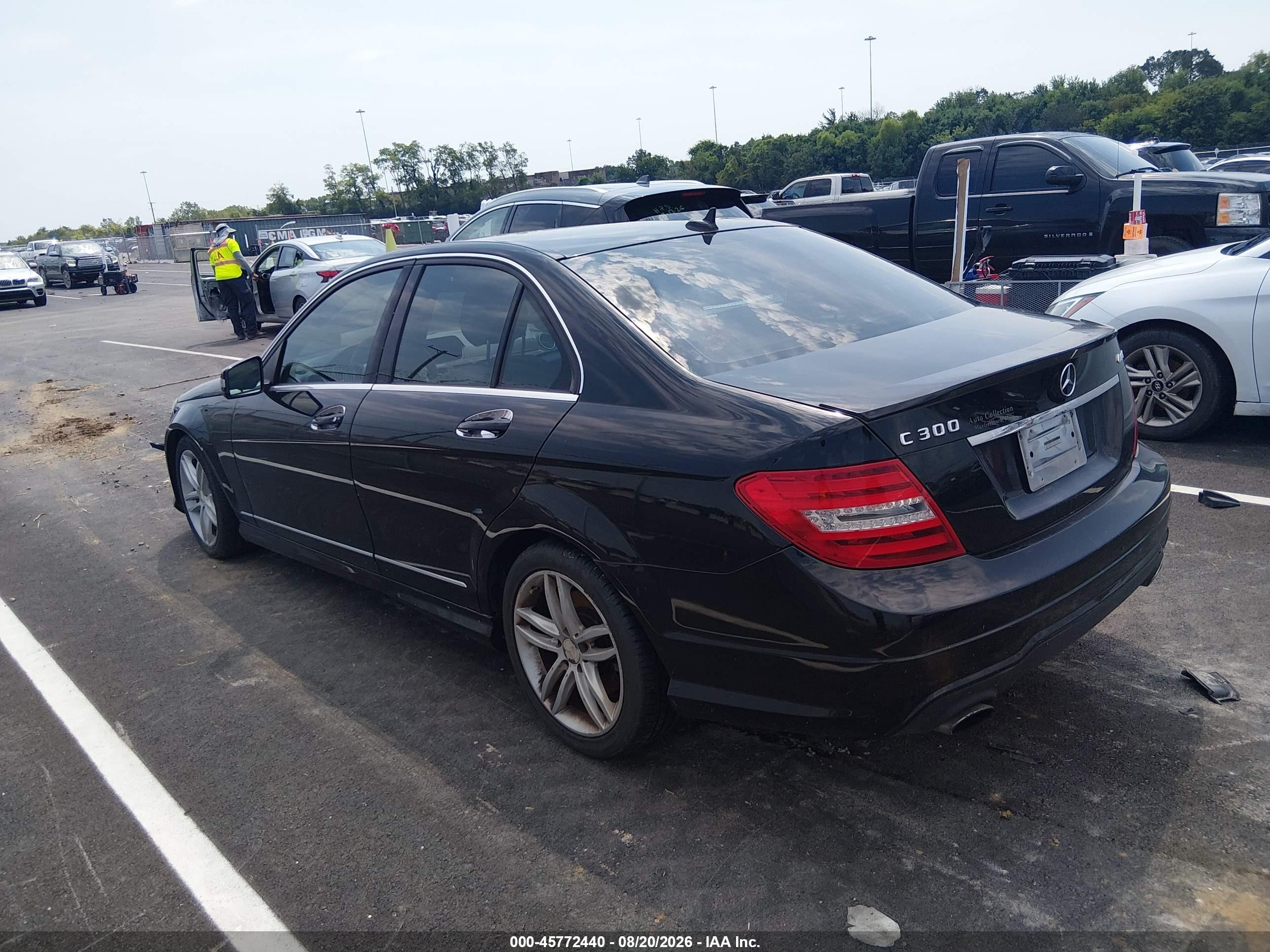 2013 Mercedes-benz C 300 Sport 4matic Black vin: WDDGF8AB1DR301217