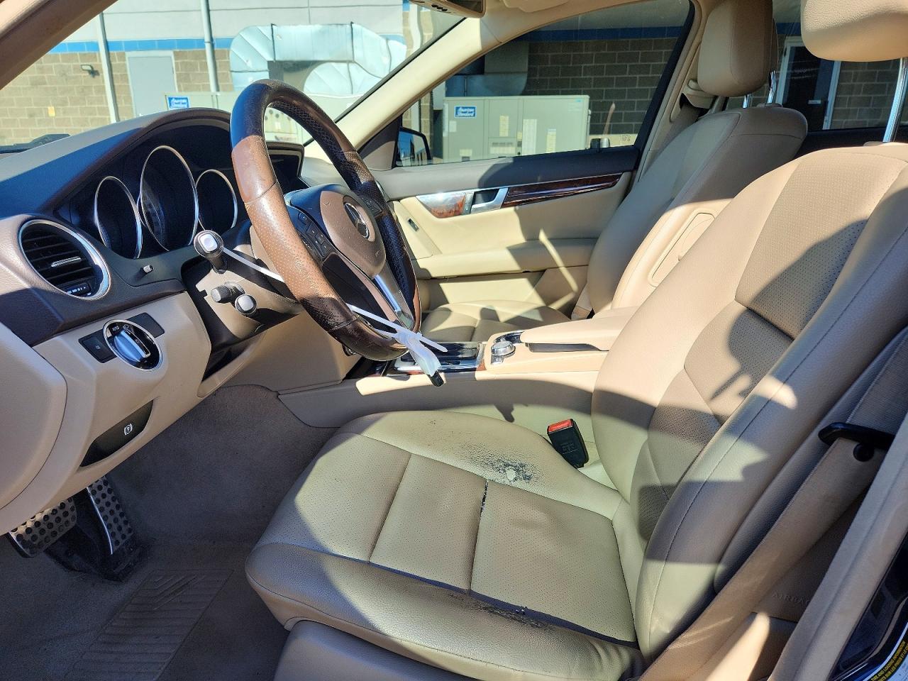 2014 Mercedes-benz C 300 4matic Blue vin: WDDGF8AB1EA907682