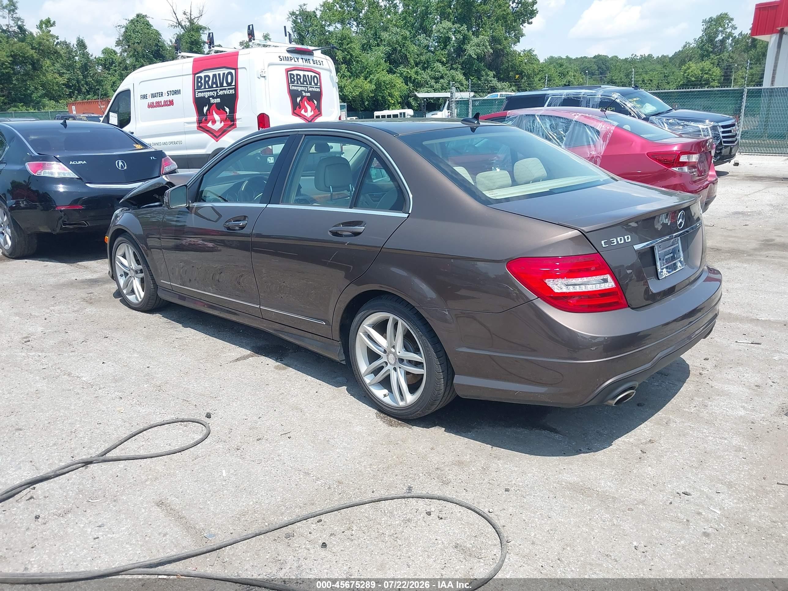 2014 Mercedes-benz C 300 Sport 4matic Brown vin: WDDGF8AB1EA914633