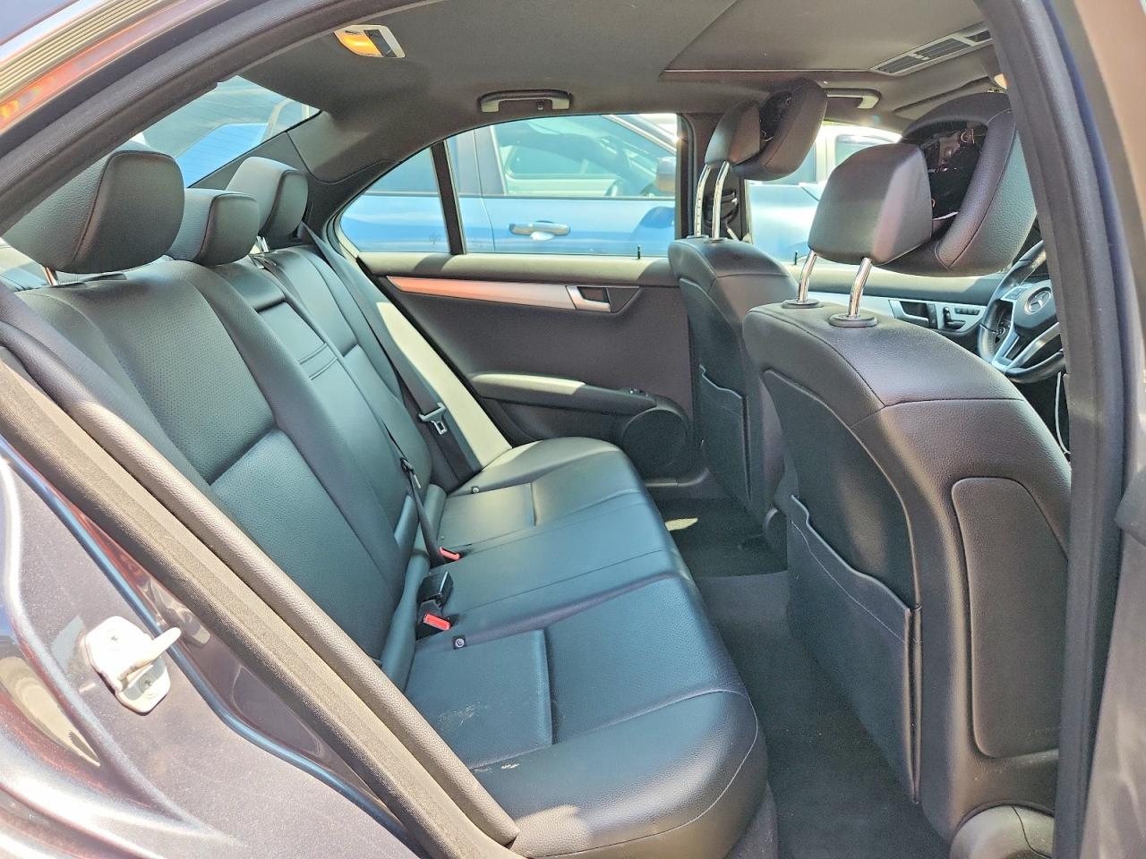 2014 Mercedes-benz C 300 4matic Gray vin: WDDGF8AB1EA931786