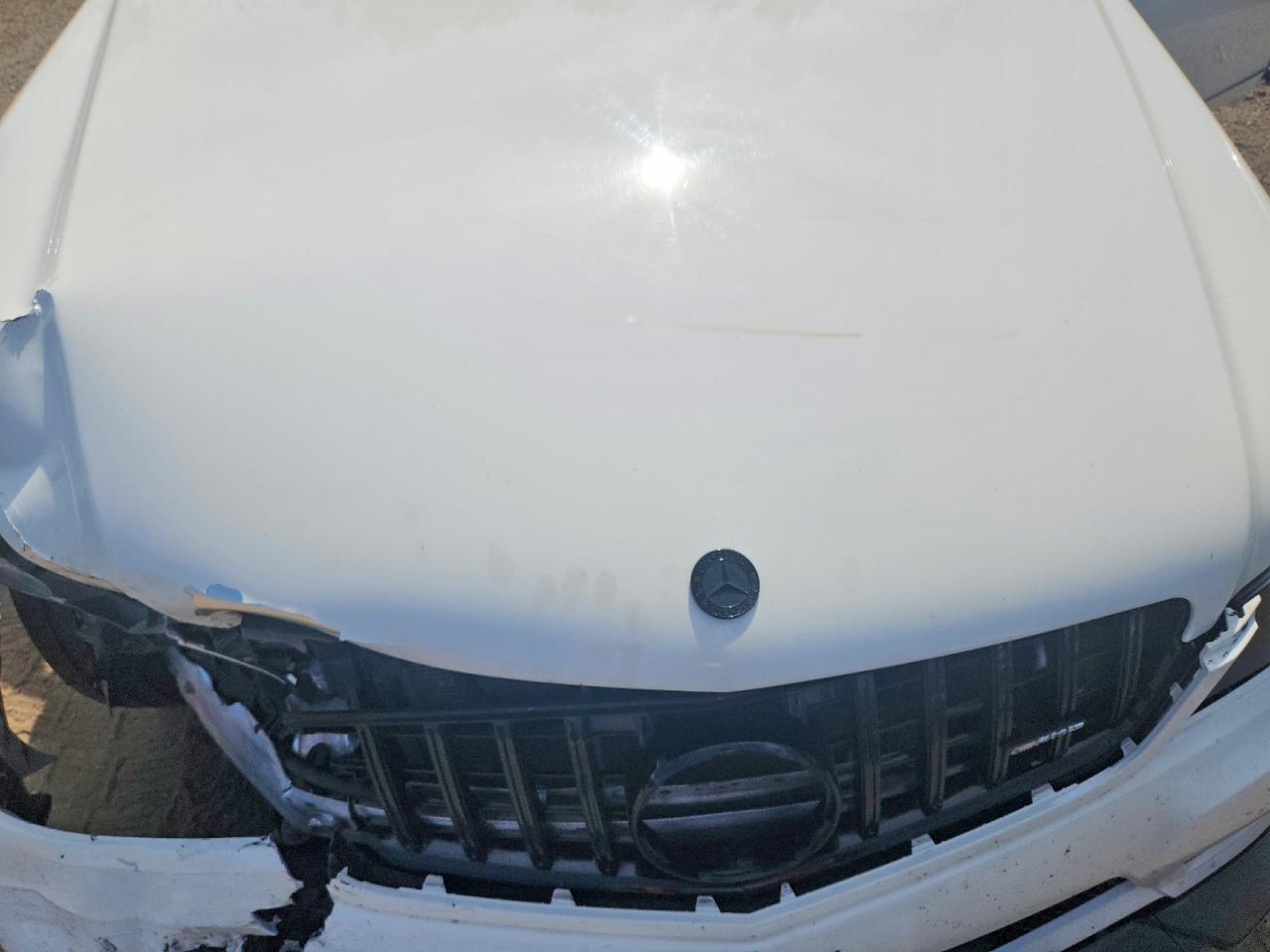 2014 Mercedes-benz 300 C White vin: WDDGF8AB1EG206606