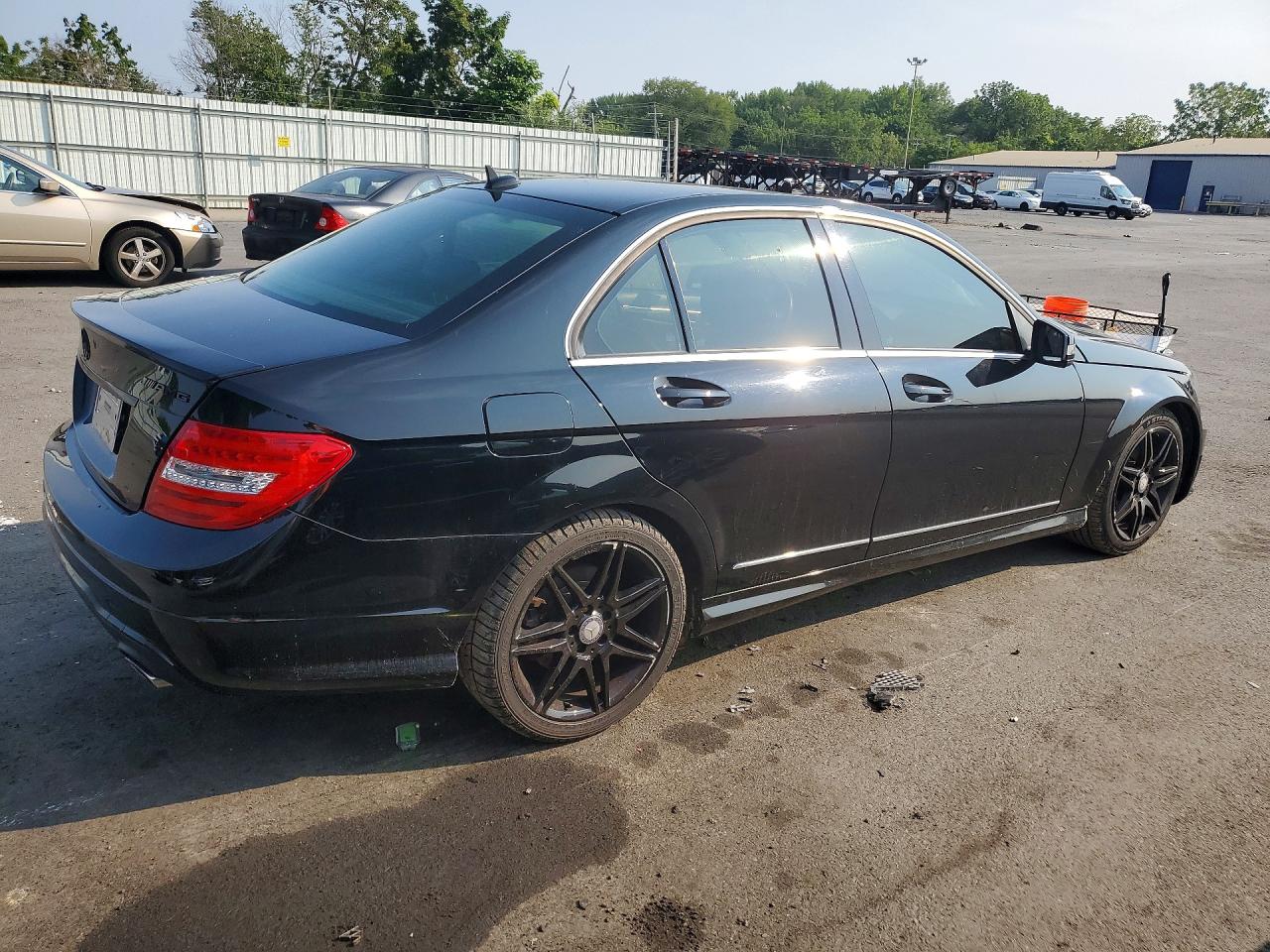 2014 Mercedes-benz C 300 4matic Black vin: WDDGF8AB1EG231604