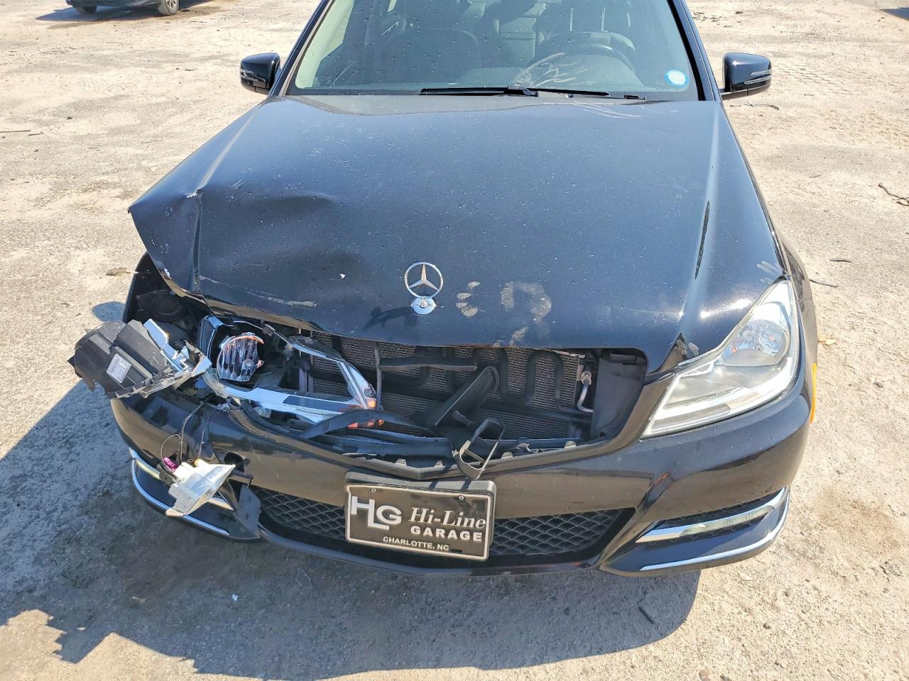 2014 Mercedes-benz C 300 4matic Черный vin: WDDGF8AB1EG254445