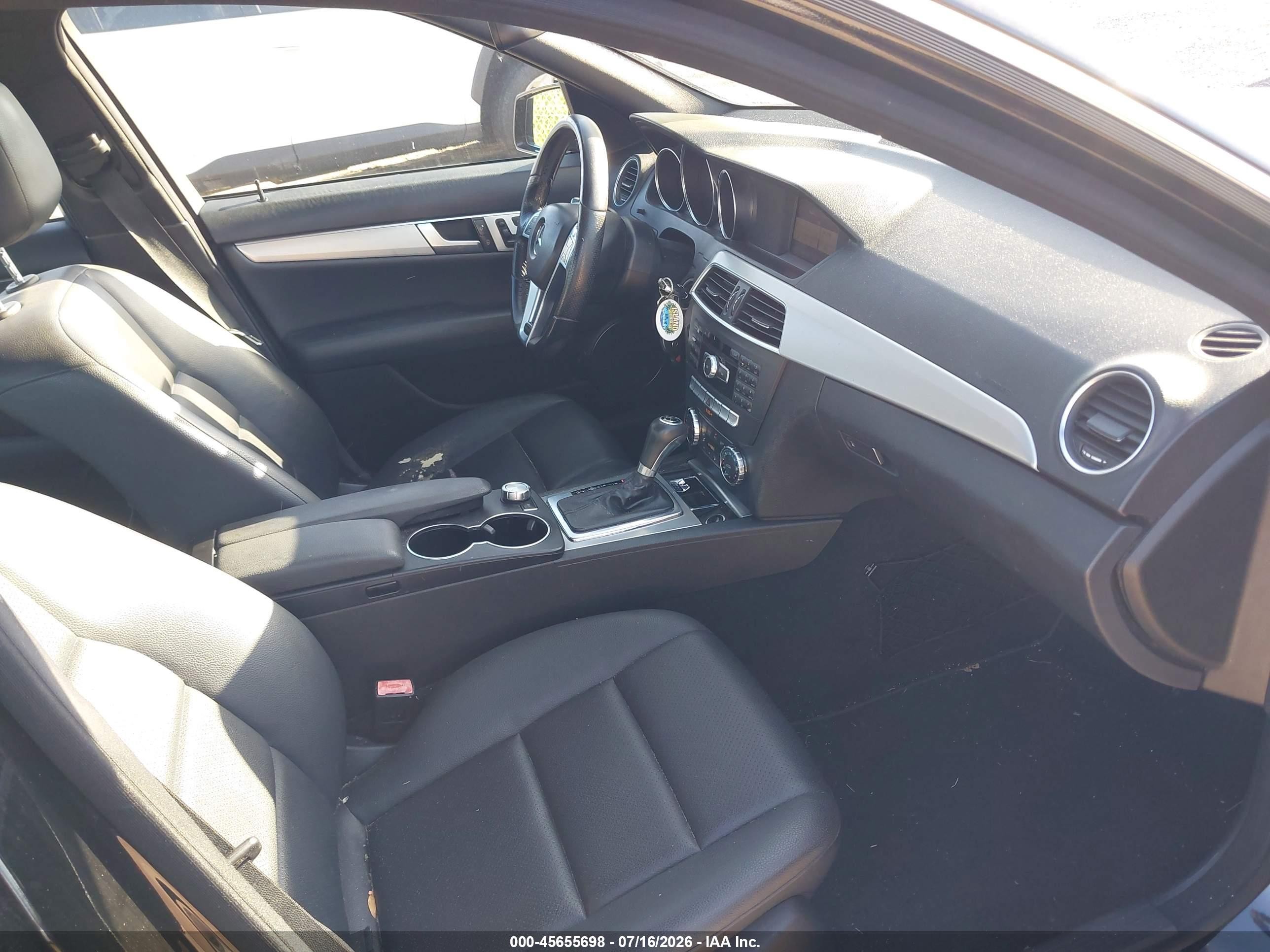2014 Mercedes-benz C 300 Sport 4matic Black vin: WDDGF8AB1ER318200