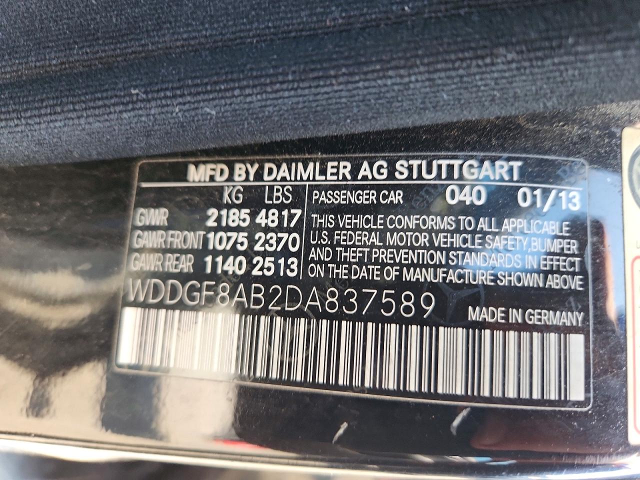 2013 Mercedes-benz C 300 4matic Black vin: WDDGF8AB2DA837589