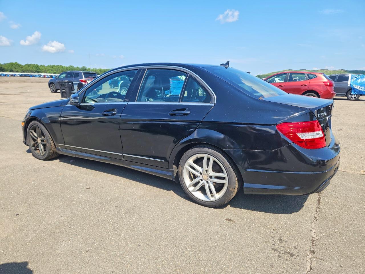 2013 Mercedes-benz C 300 4matic Black vin: WDDGF8AB2DA837589