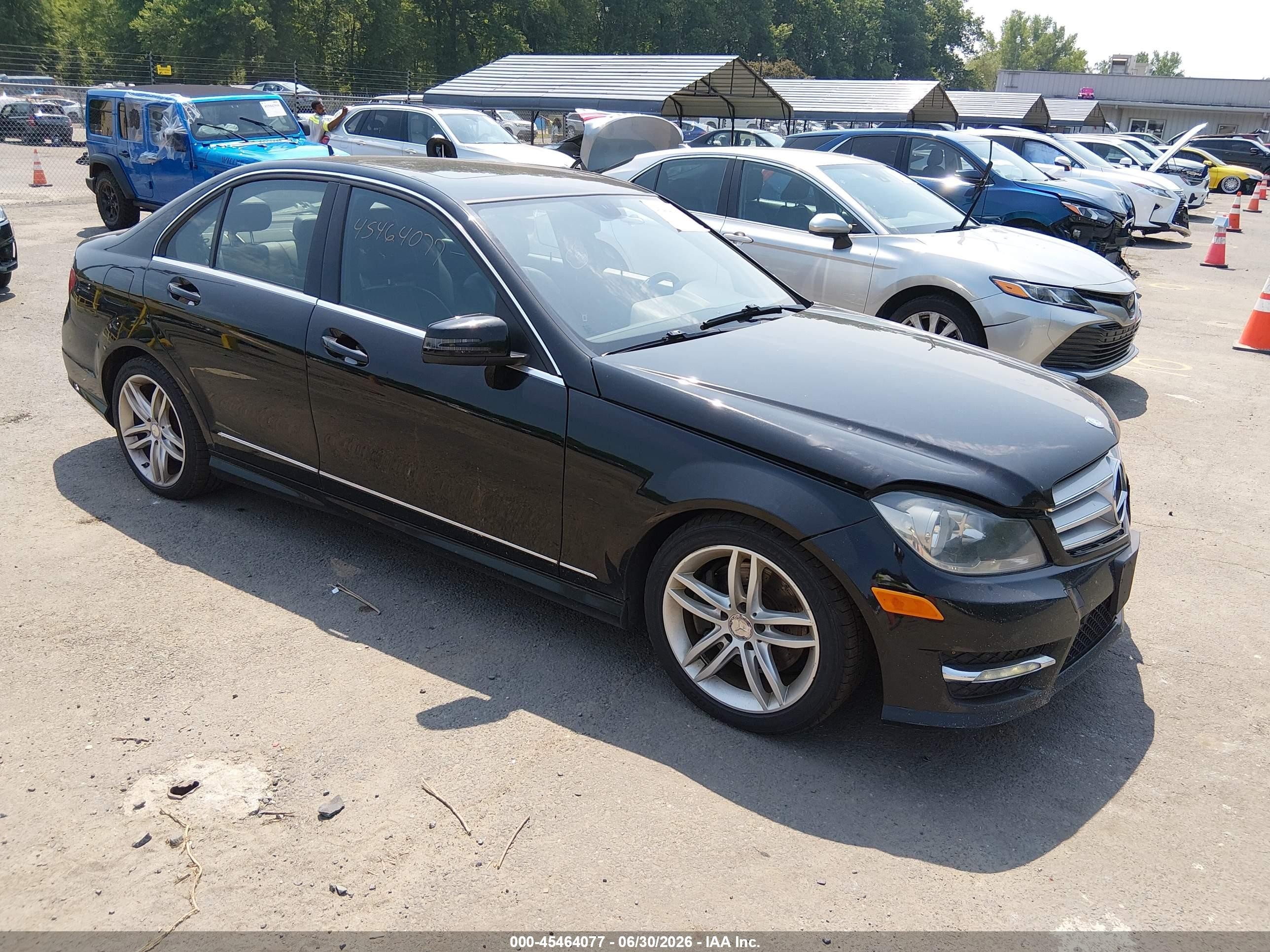 2013 Mercedes-benz C 300 Sport 4matic Black vin: WDDGF8AB2DA878496