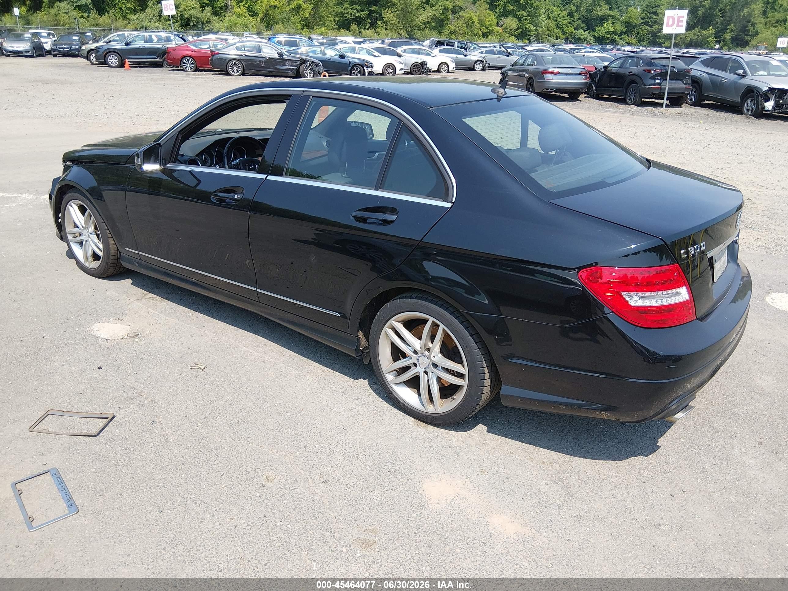 2013 Mercedes-benz C 300 Sport 4matic Black vin: WDDGF8AB2DA878496