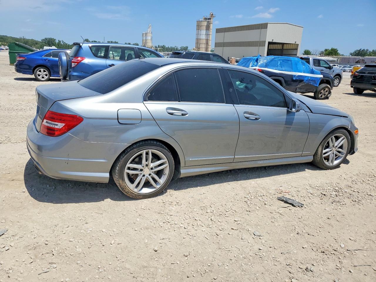 2013 Mercedes-benz C 300 4matic Gray vin: WDDGF8AB2DG150531
