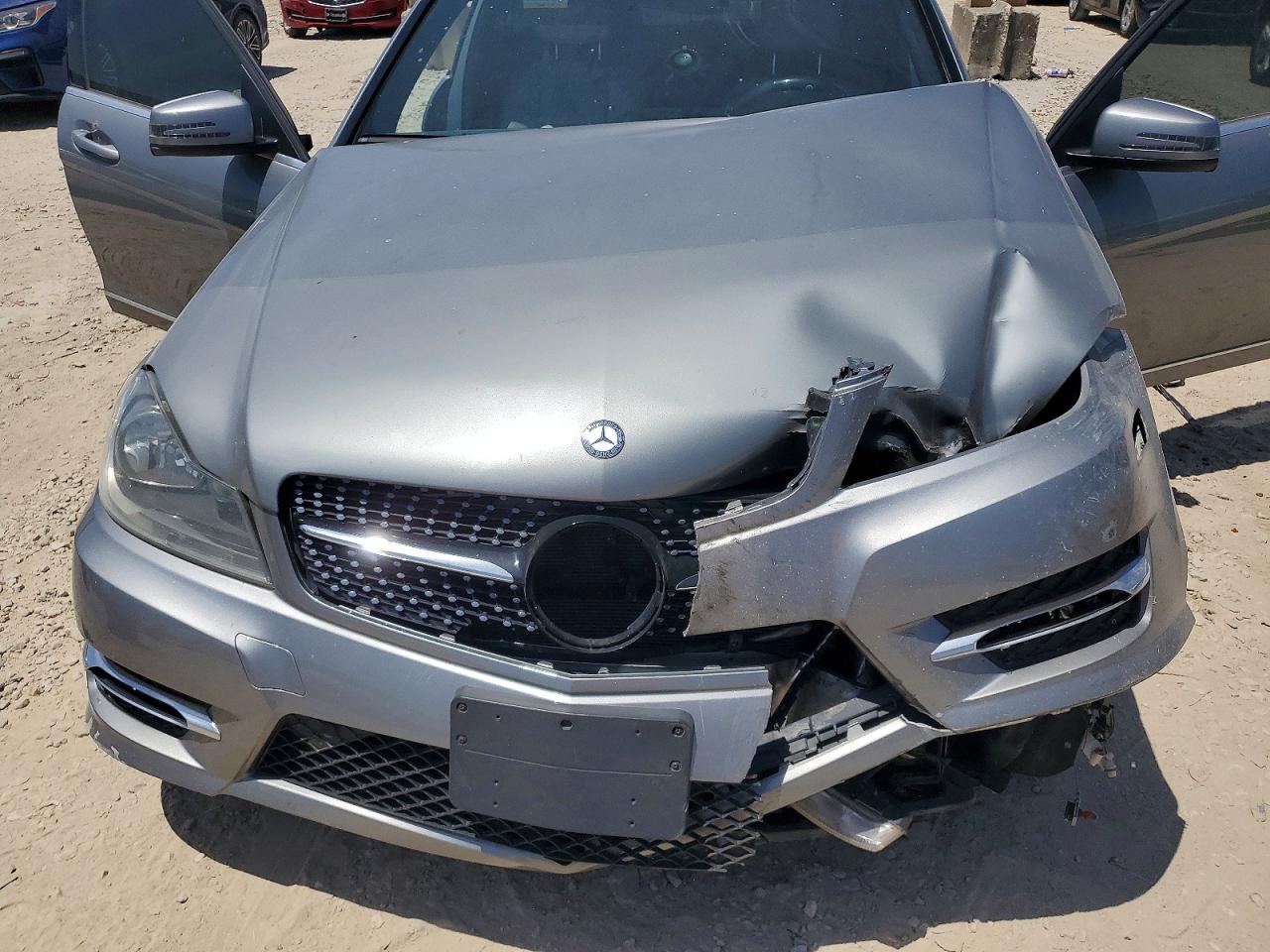 2013 Mercedes-benz C 300 4matic Gray vin: WDDGF8AB2DG150531