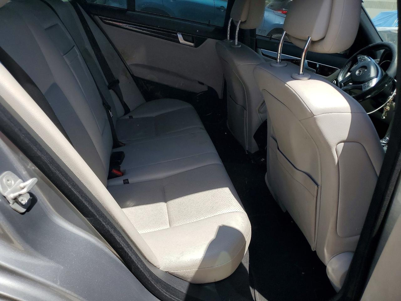 2013 Mercedes-benz C 300 4matic Gray vin: WDDGF8AB2DG150531