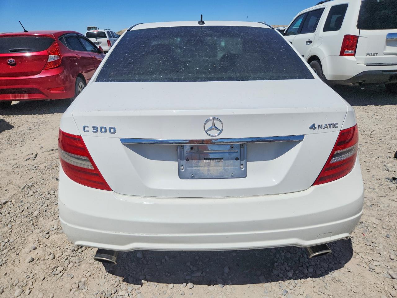 2013 Mercedes-benz C 300 4matic Белый vin: WDDGF8AB2DR242615