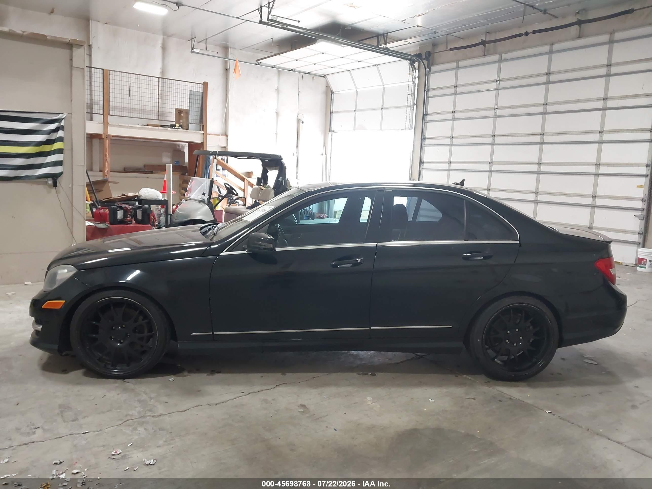 2013 Mercedes-benz C 300 Sport 4matic Black vin: WDDGF8AB2DR244302