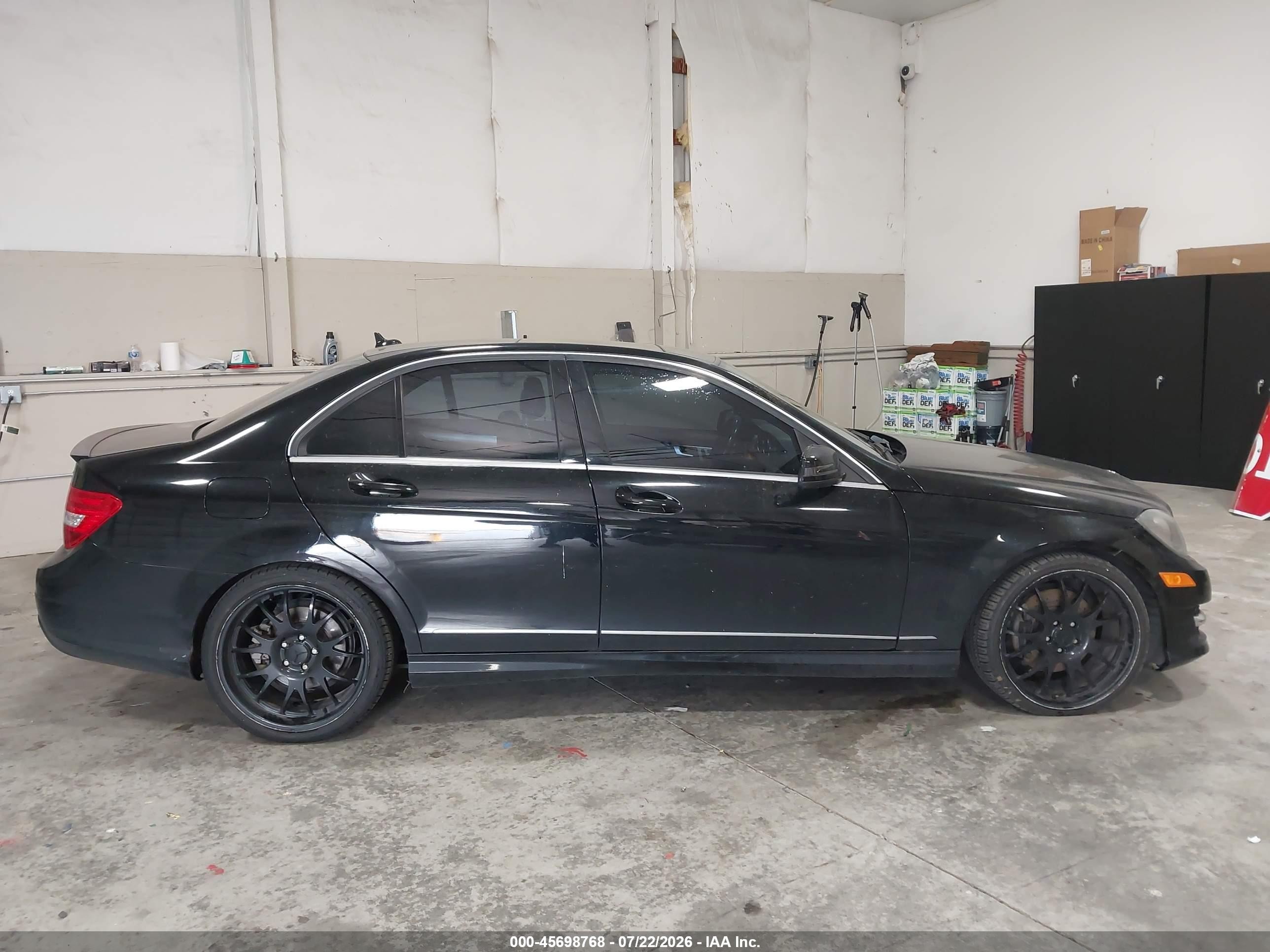 2013 Mercedes-benz C 300 Sport 4matic Black vin: WDDGF8AB2DR244302