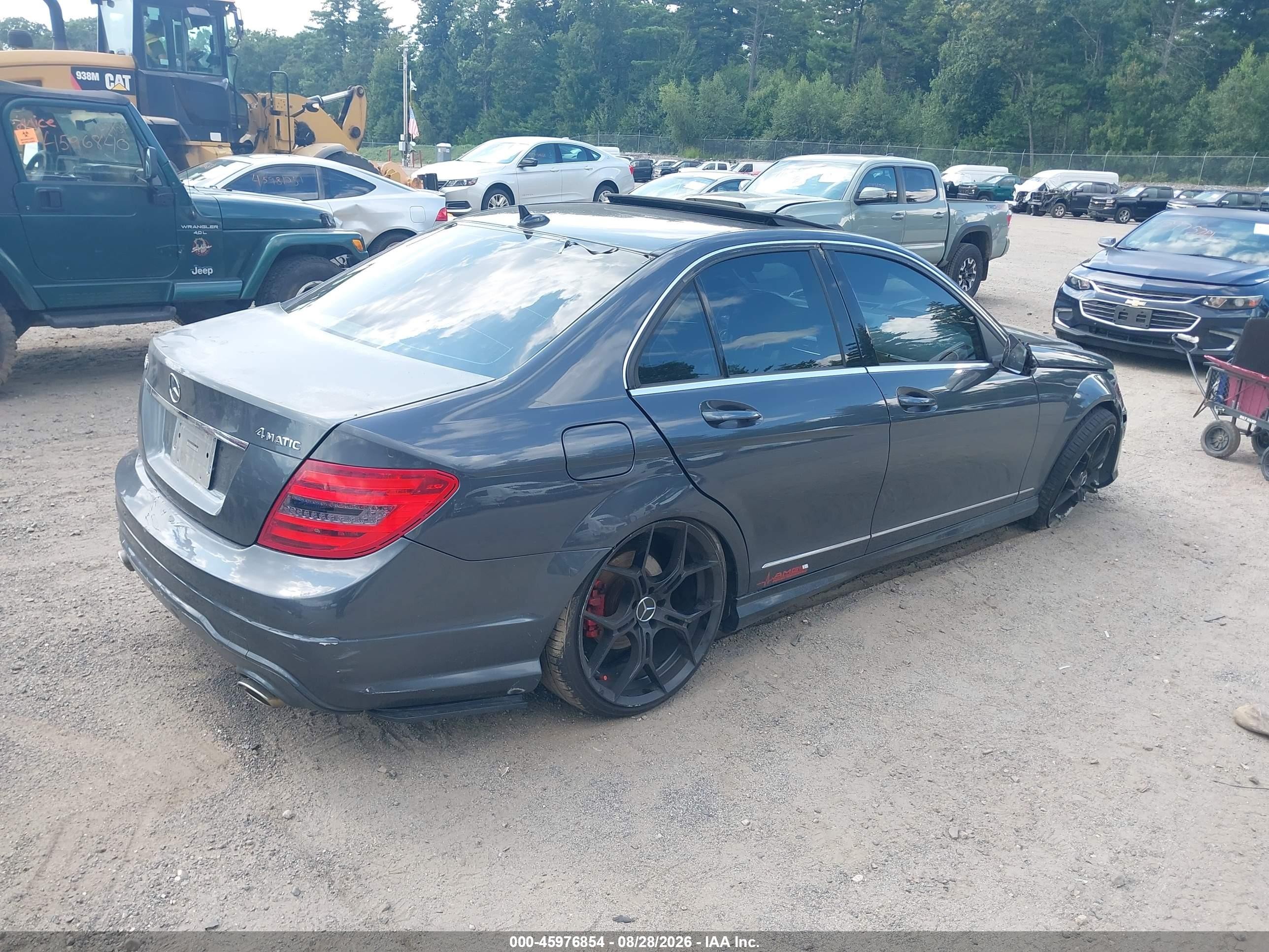 2013 Mercedes-benz C 300 Sport 4matic Gray vin: WDDGF8AB2DR248737