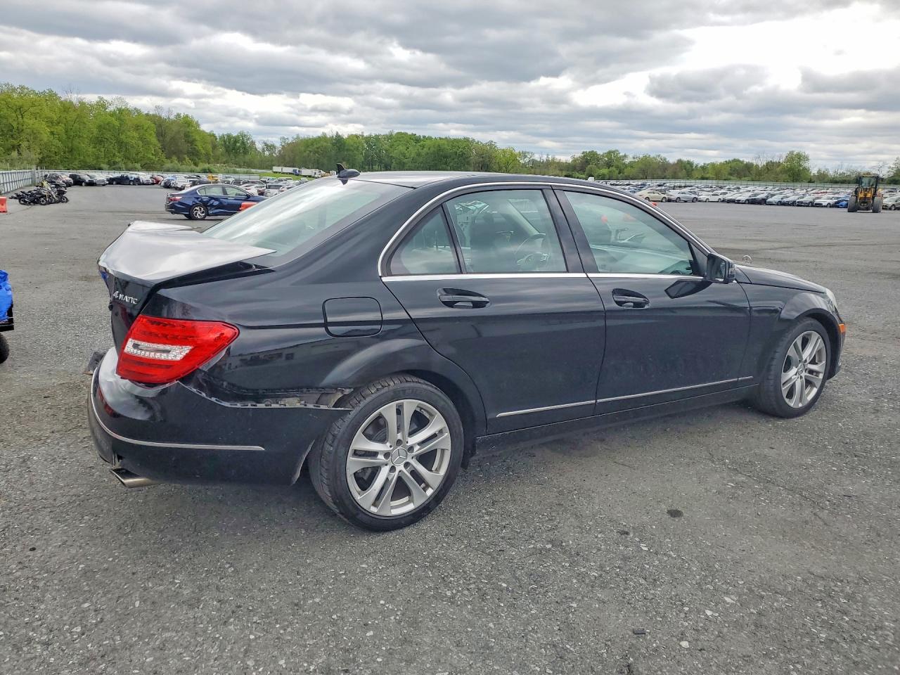 2013 Mercedes-benz C 300 4matic Black vin: WDDGF8AB2DR257485