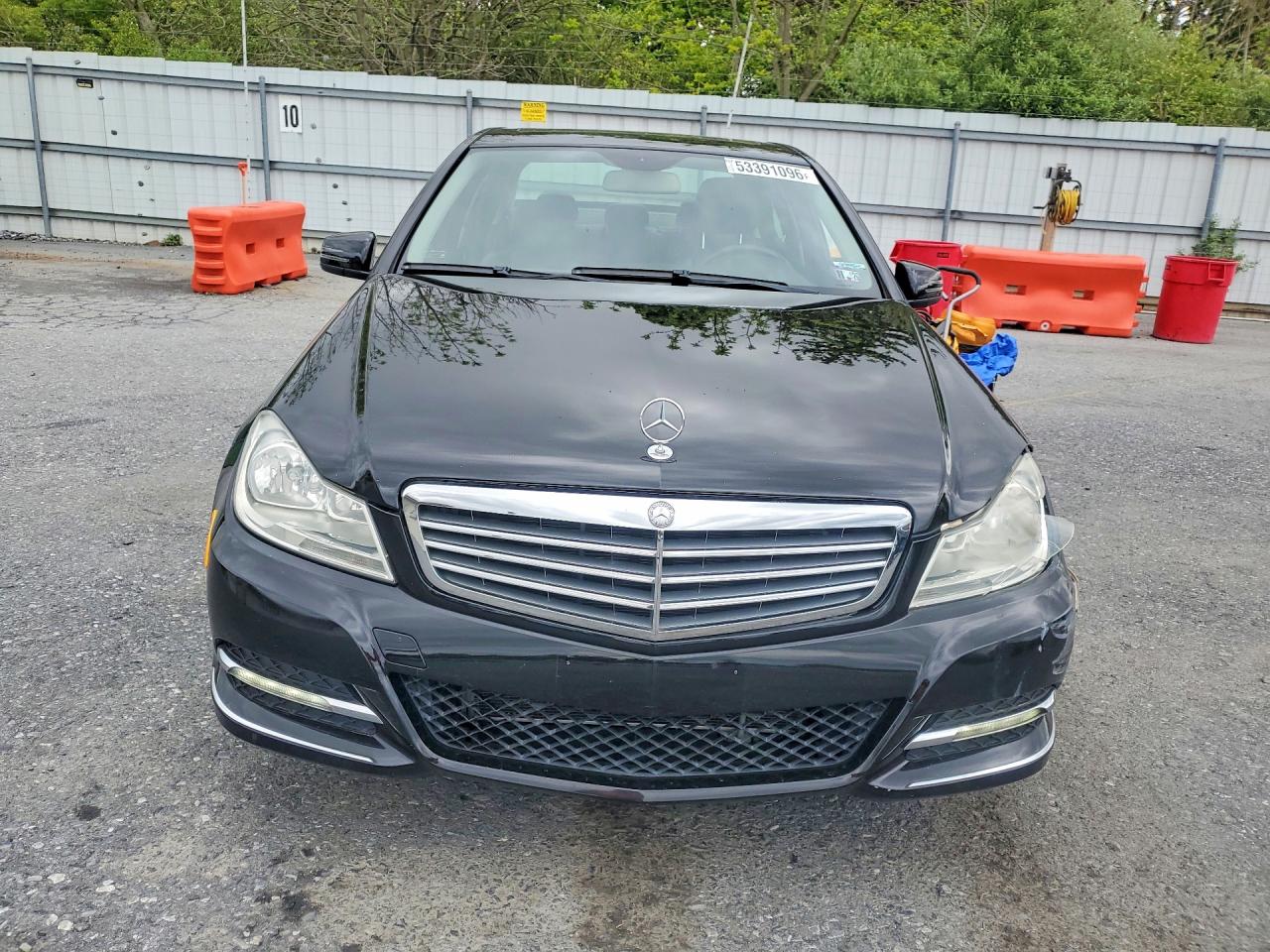 2013 Mercedes-benz C 300 4matic Black vin: WDDGF8AB2DR257485