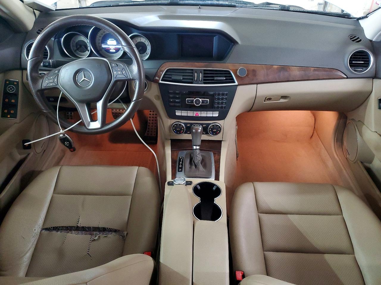 2013 Mercedes-benz C 300 4matic White vin: WDDGF8AB2DR262699
