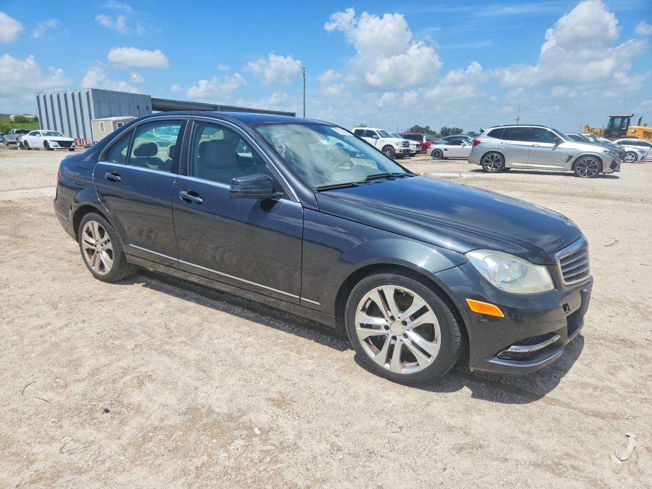 2013 Mercedes-benz C 300 4matic Black vin: WDDGF8AB2DR263285