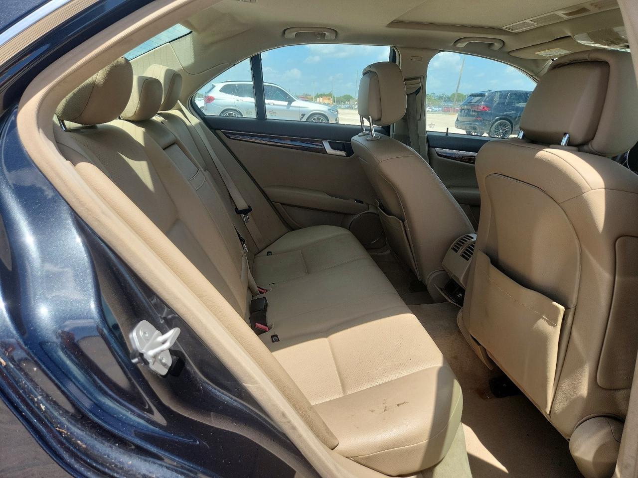 2013 Mercedes-benz C 300 4matic Black vin: WDDGF8AB2DR263285