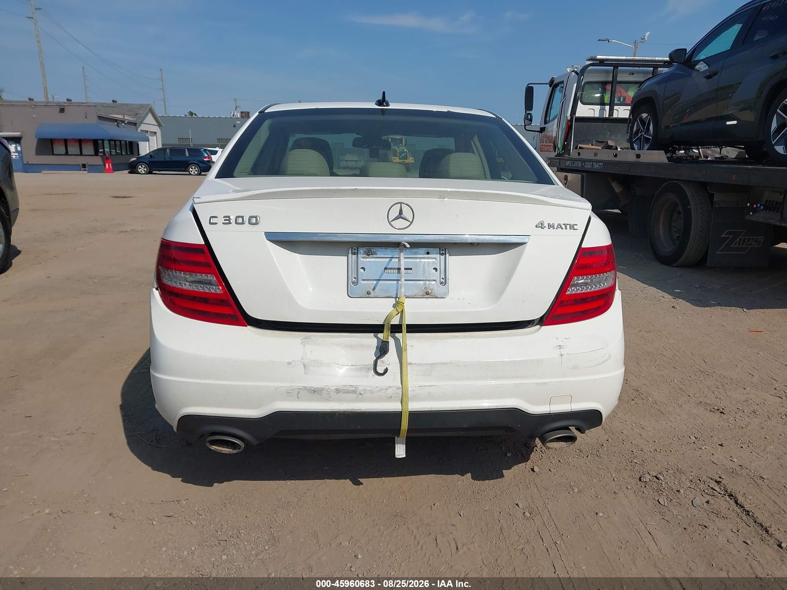 2013 Mercedes-benz C 300 Sport 4matic White vin: WDDGF8AB2DR267482