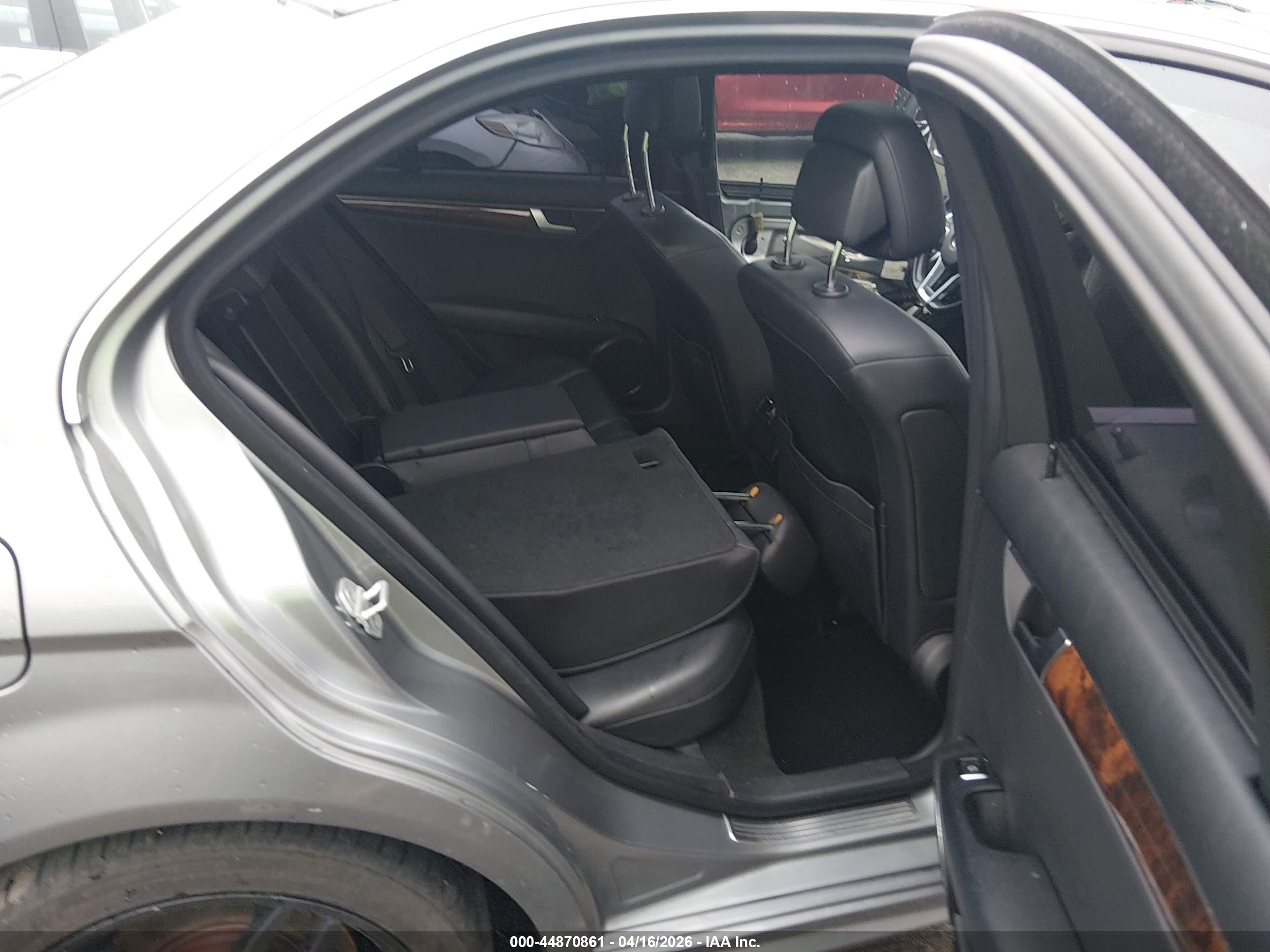 2013 Mercedes-benz C 300 Sport 4matic Gray vin: WDDGF8AB2DR275405