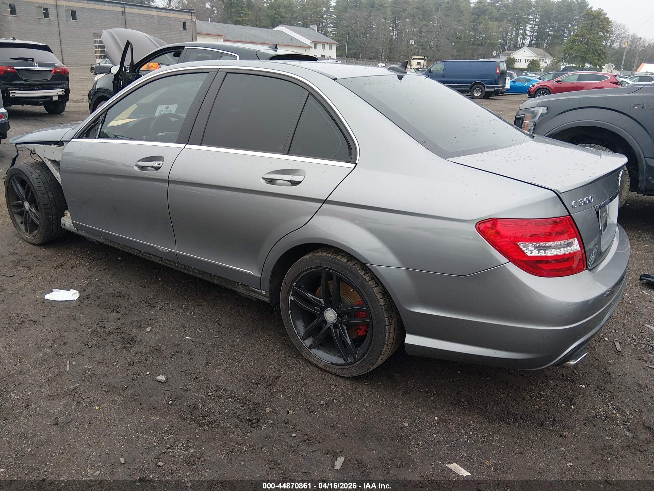 2013 Mercedes-benz C 300 Sport 4matic Gray vin: WDDGF8AB2DR275405