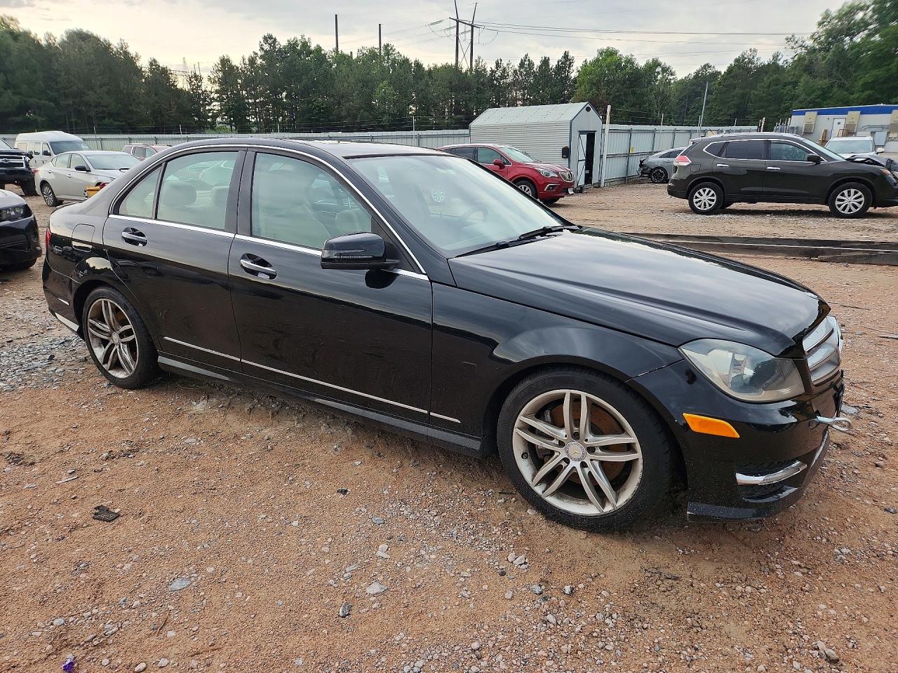 2013 Mercedes-benz C 300 4matic Black vin: WDDGF8AB2DR279129