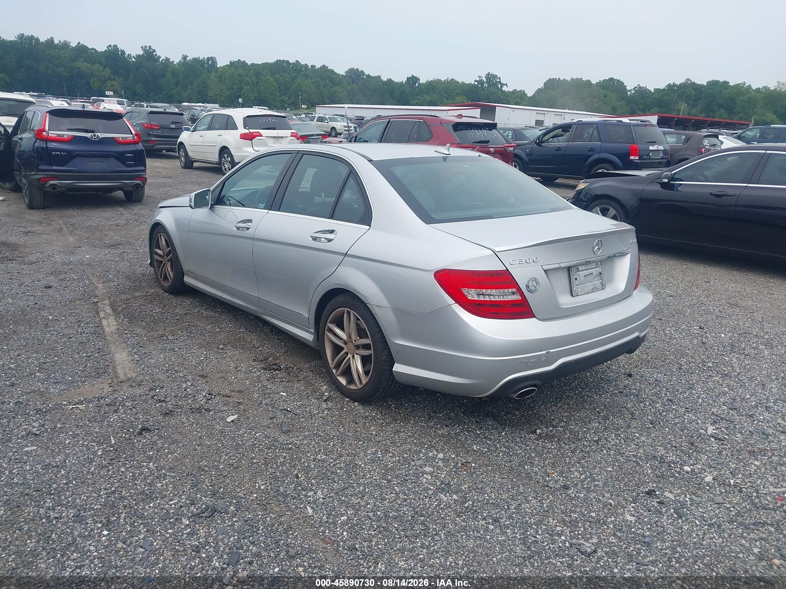 2013 Mercedes-benz C 300 Sport 4matic Серебряный vin: WDDGF8AB2DR280765