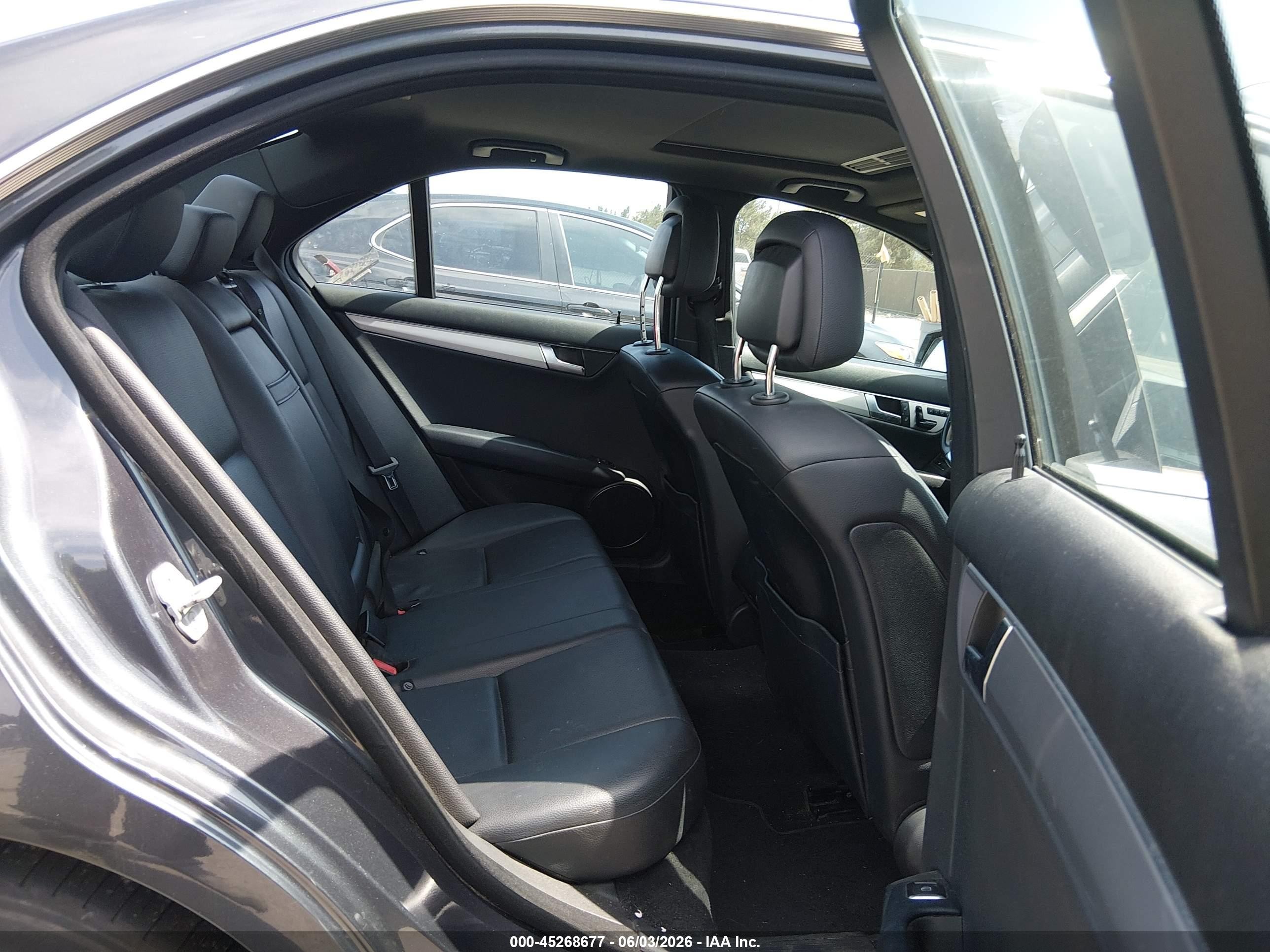 2013 Mercedes-benz C 300 Sport 4matic Gray vin: WDDGF8AB2DR283701