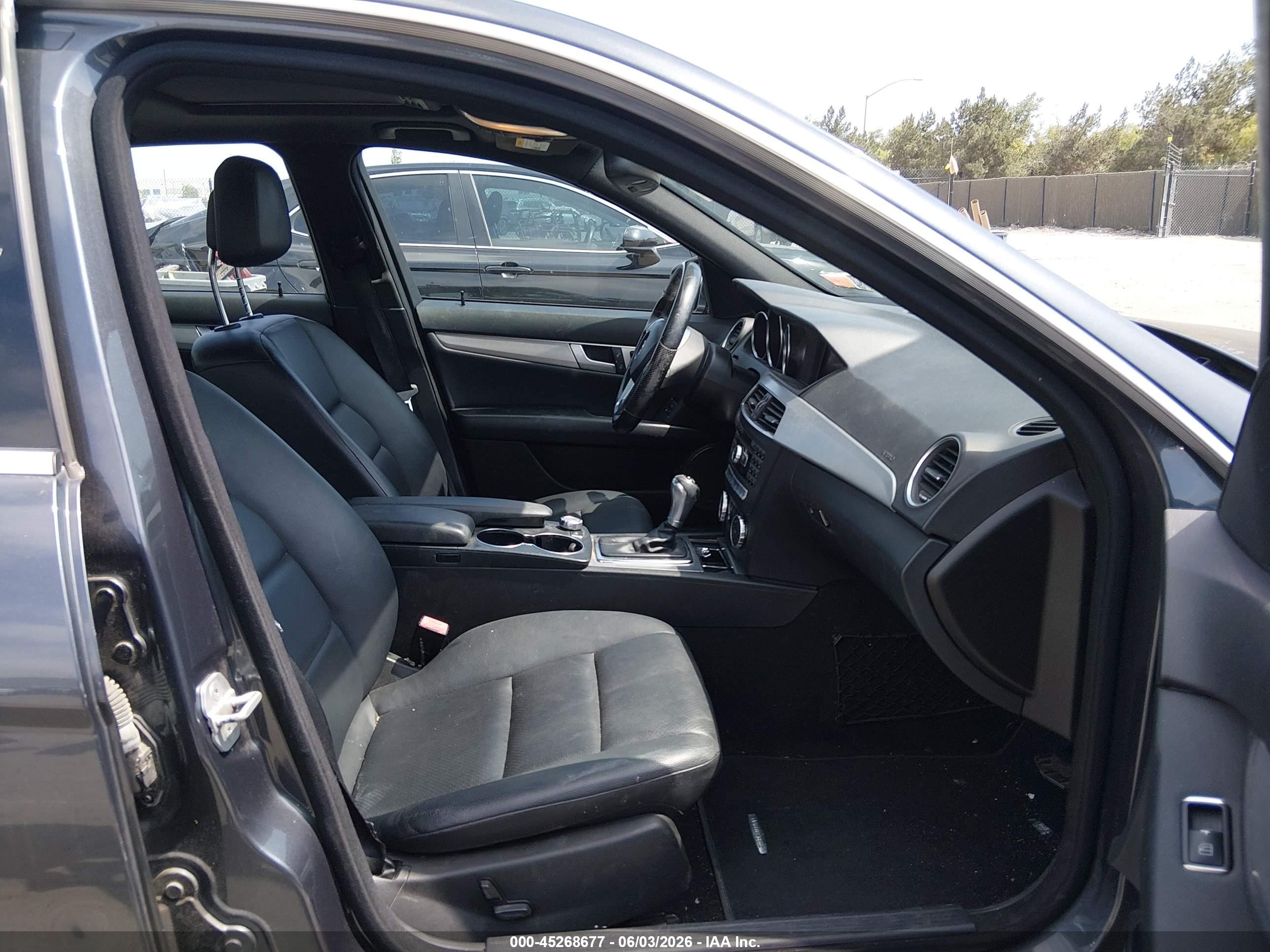 2013 Mercedes-benz C 300 Sport 4matic Gray vin: WDDGF8AB2DR283701