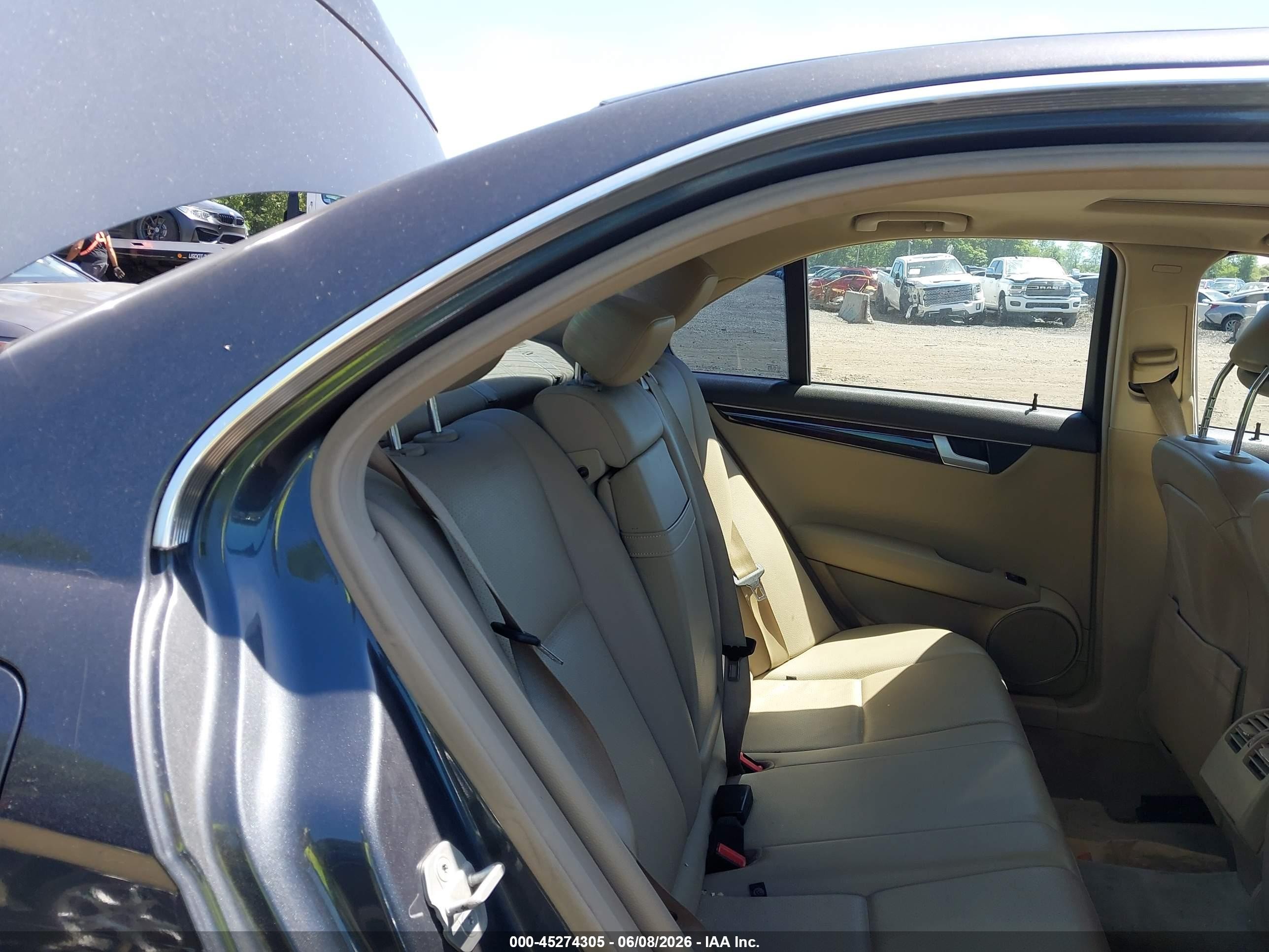 2013 Mercedes-benz C 300 Sport 4matic Серый vin: WDDGF8AB2DR287893