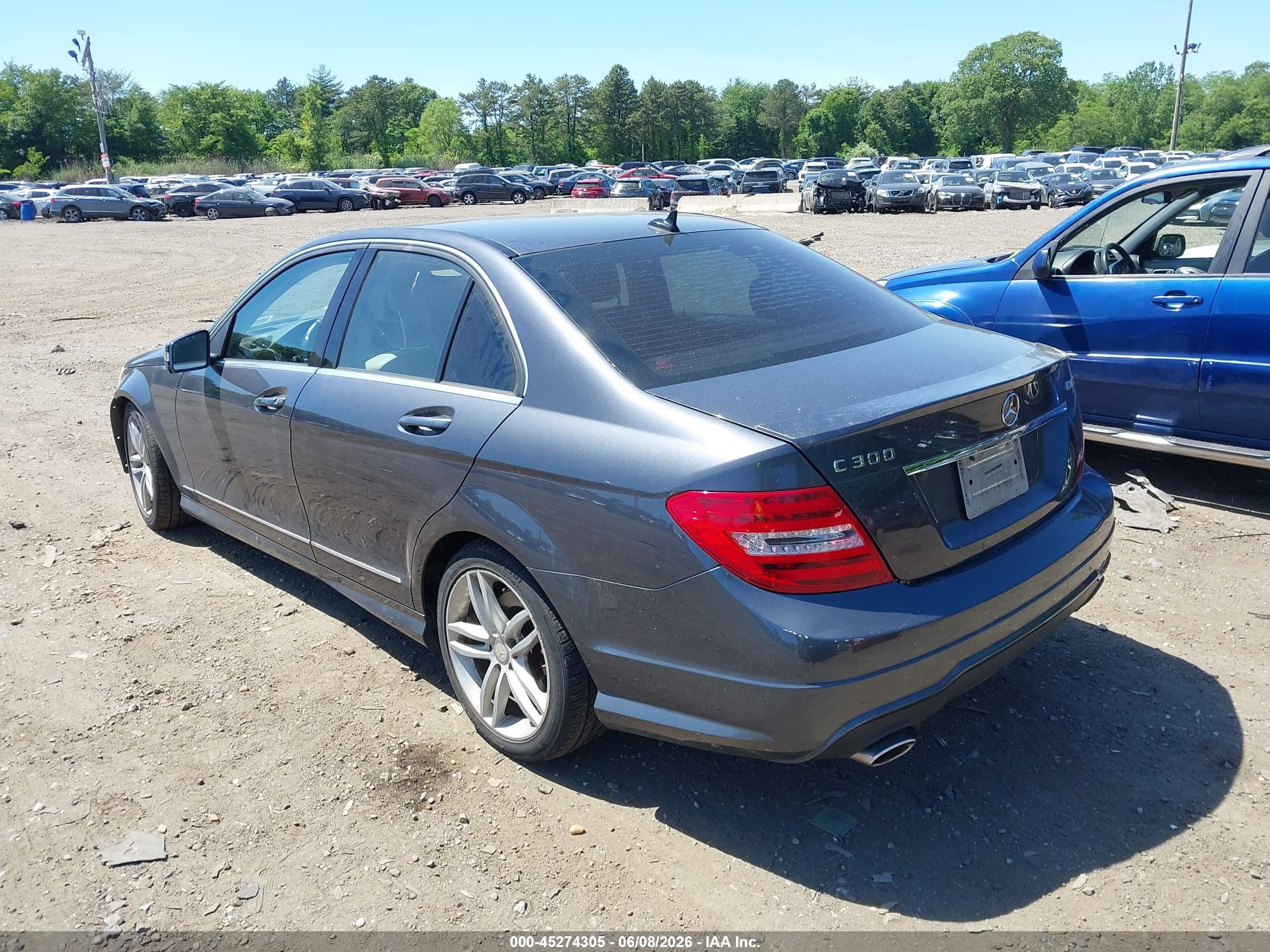 2013 Mercedes-benz C 300 Sport 4matic Серый vin: WDDGF8AB2DR287893