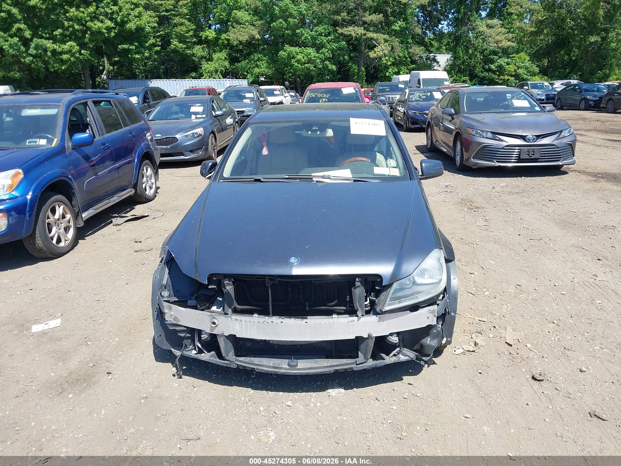 2013 Mercedes-benz C 300 Sport 4matic Серый vin: WDDGF8AB2DR287893