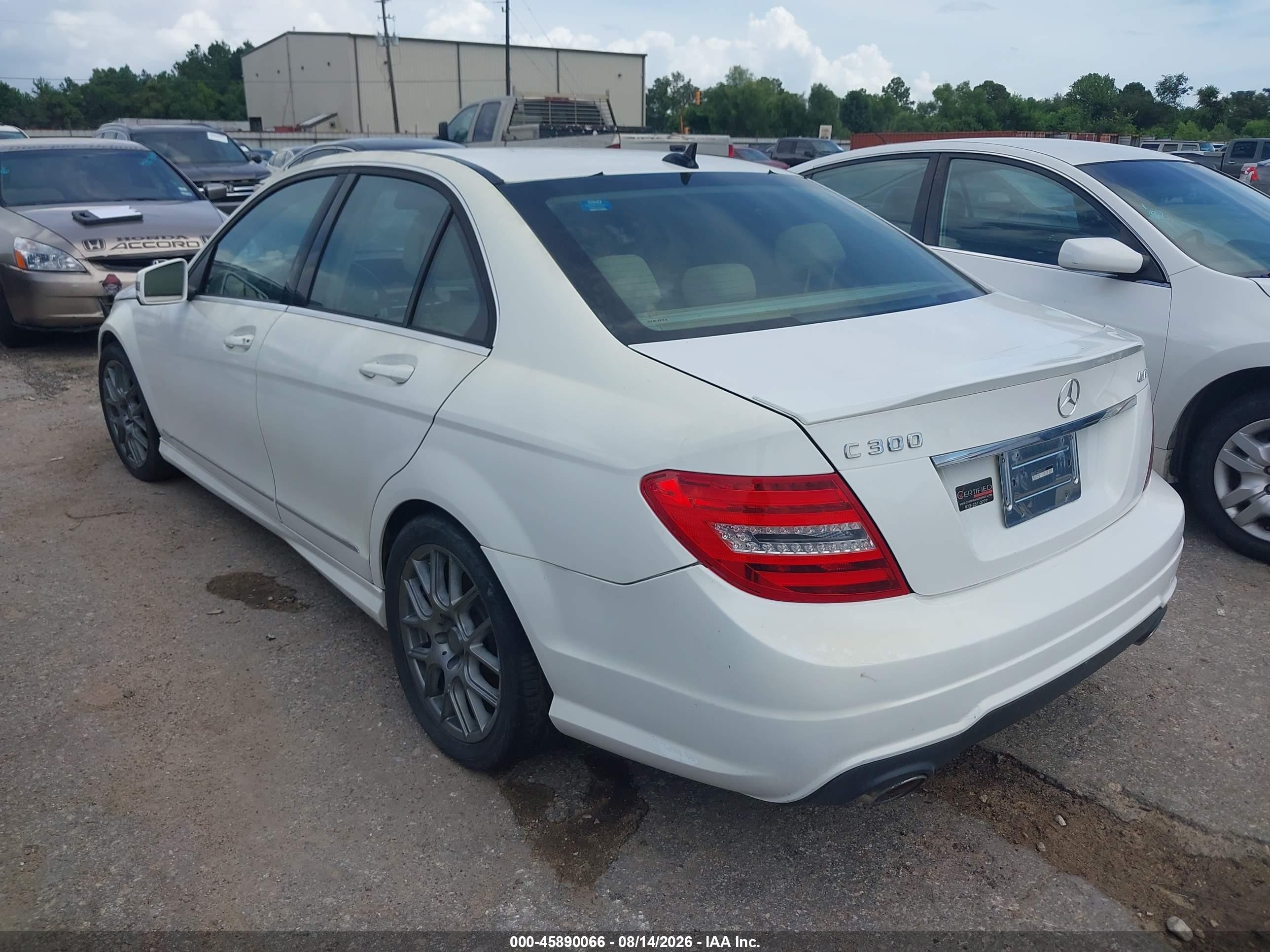 2013 Mercedes-benz C 300 Luxury 4matic/sport 4matic White vin: WDDGF8AB2DR293421