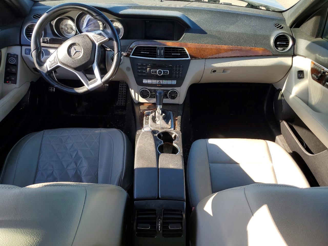 2014 Mercedes-benz C 300 4matic Blue vin: WDDGF8AB2EA889368