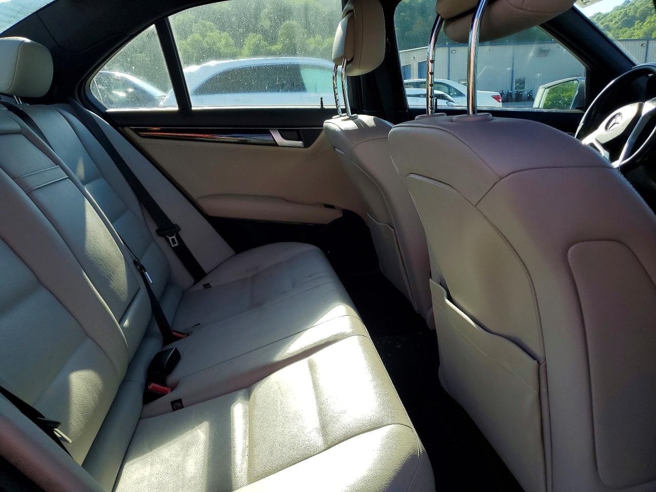 2014 Mercedes-benz C 300 4matic Blue vin: WDDGF8AB2EA889368